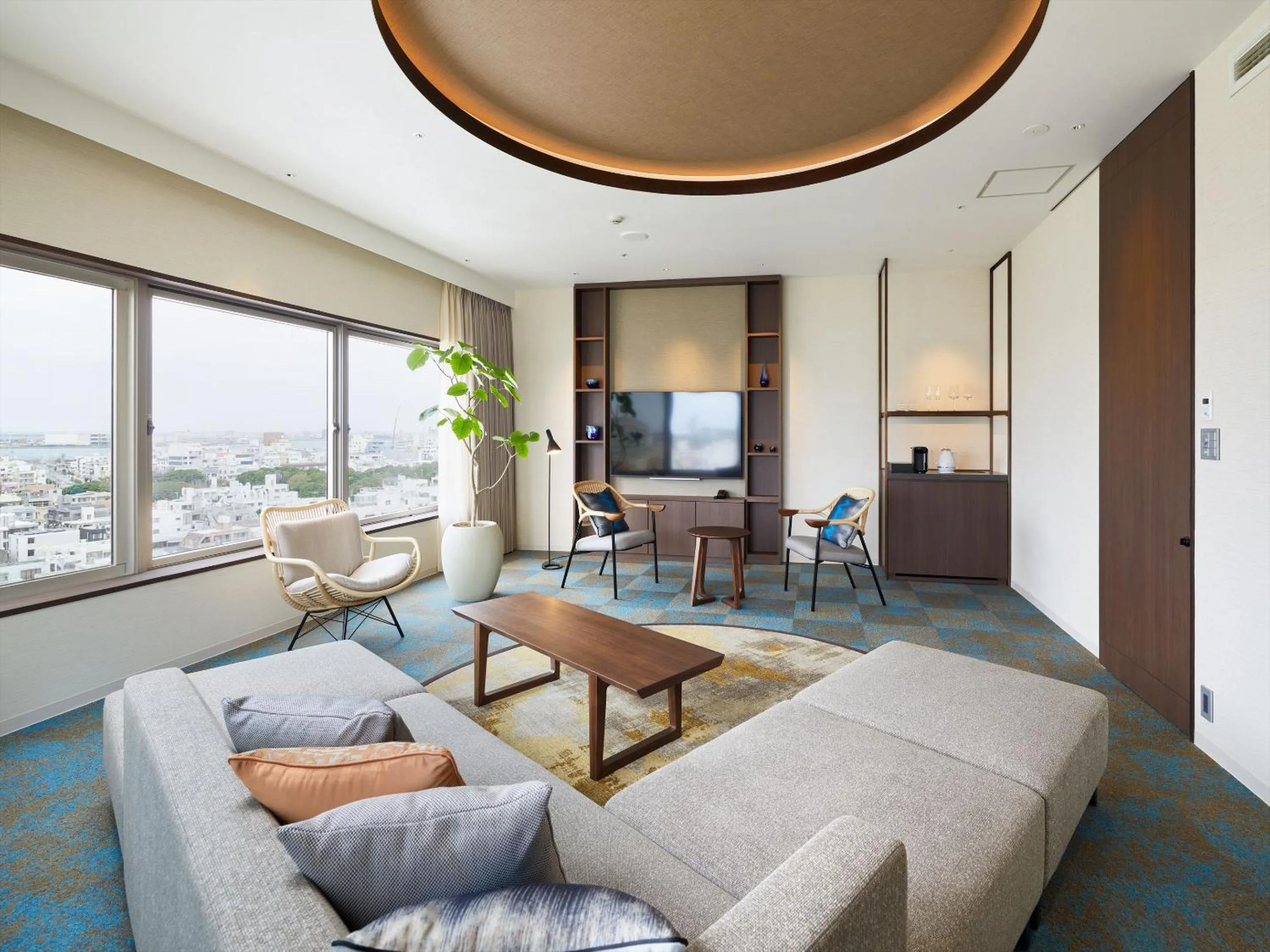 Living room in Okinawa NaHaNa Hotel & Spa