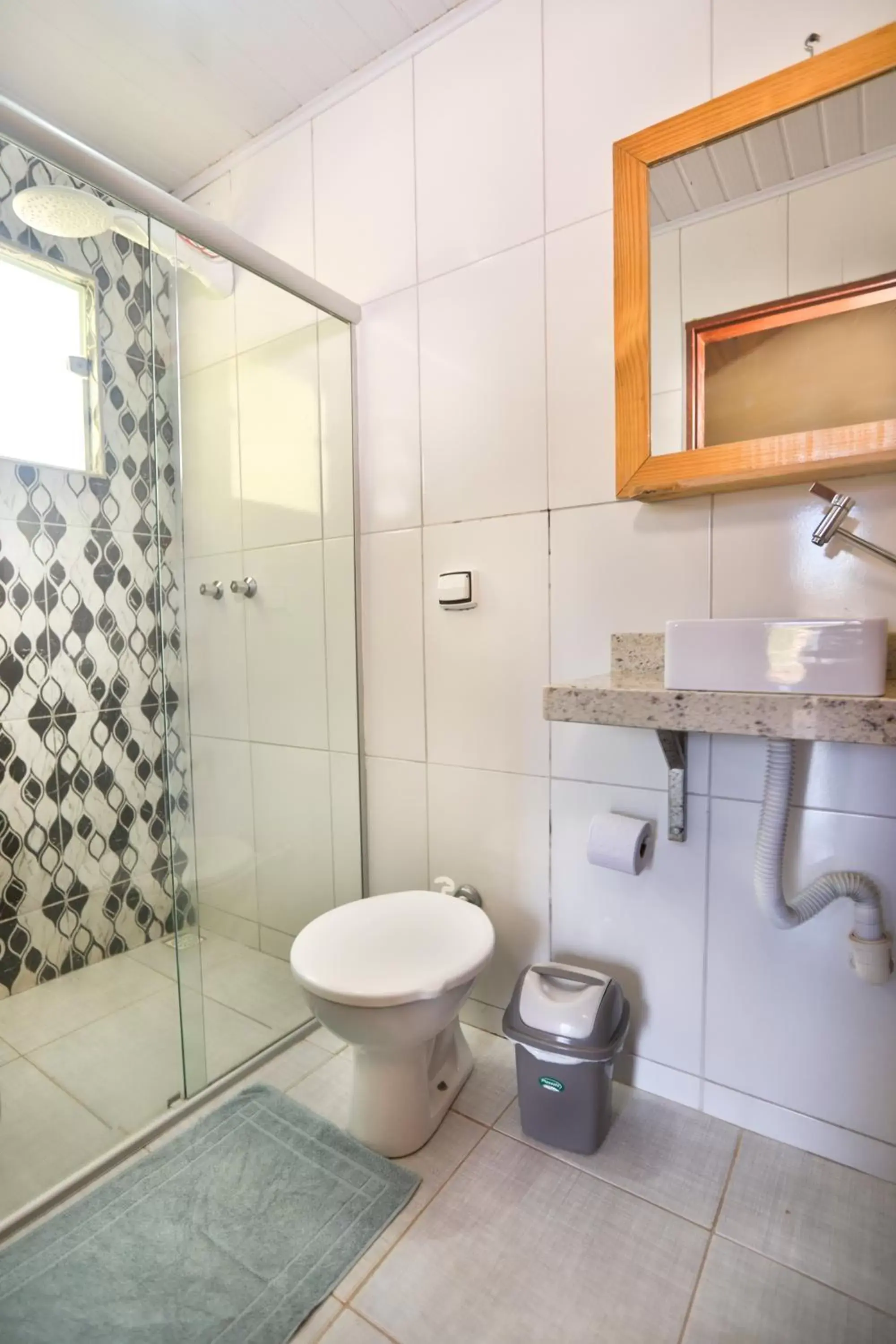 Double Room with Balcony (2 Adults + 1 Child) in Pousada e Chales Por do Sol Double Room with Balcony (2 Adults + 1 Child) in Pousada e Chales Por do Sol