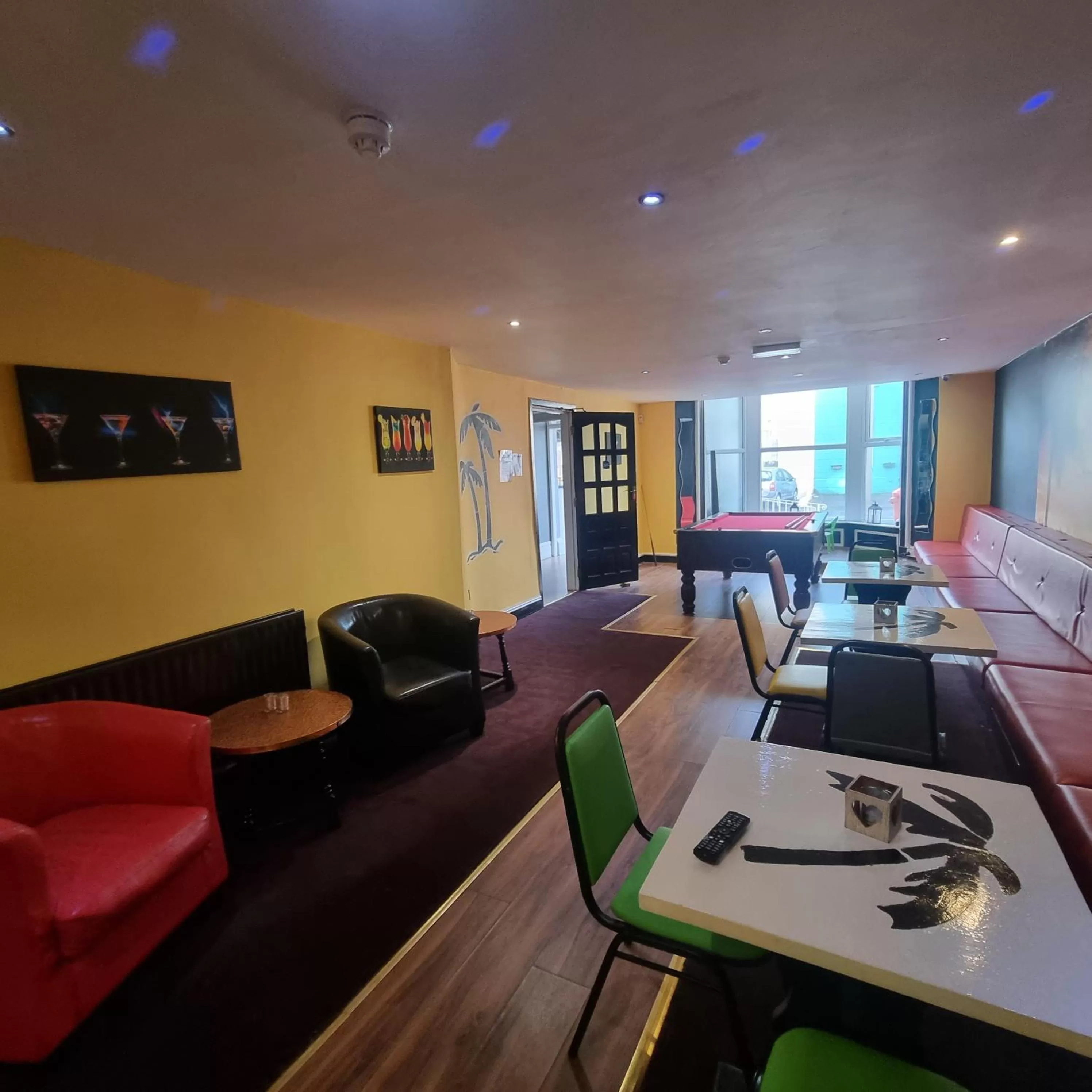 Palm Beach Hotel by the Sea