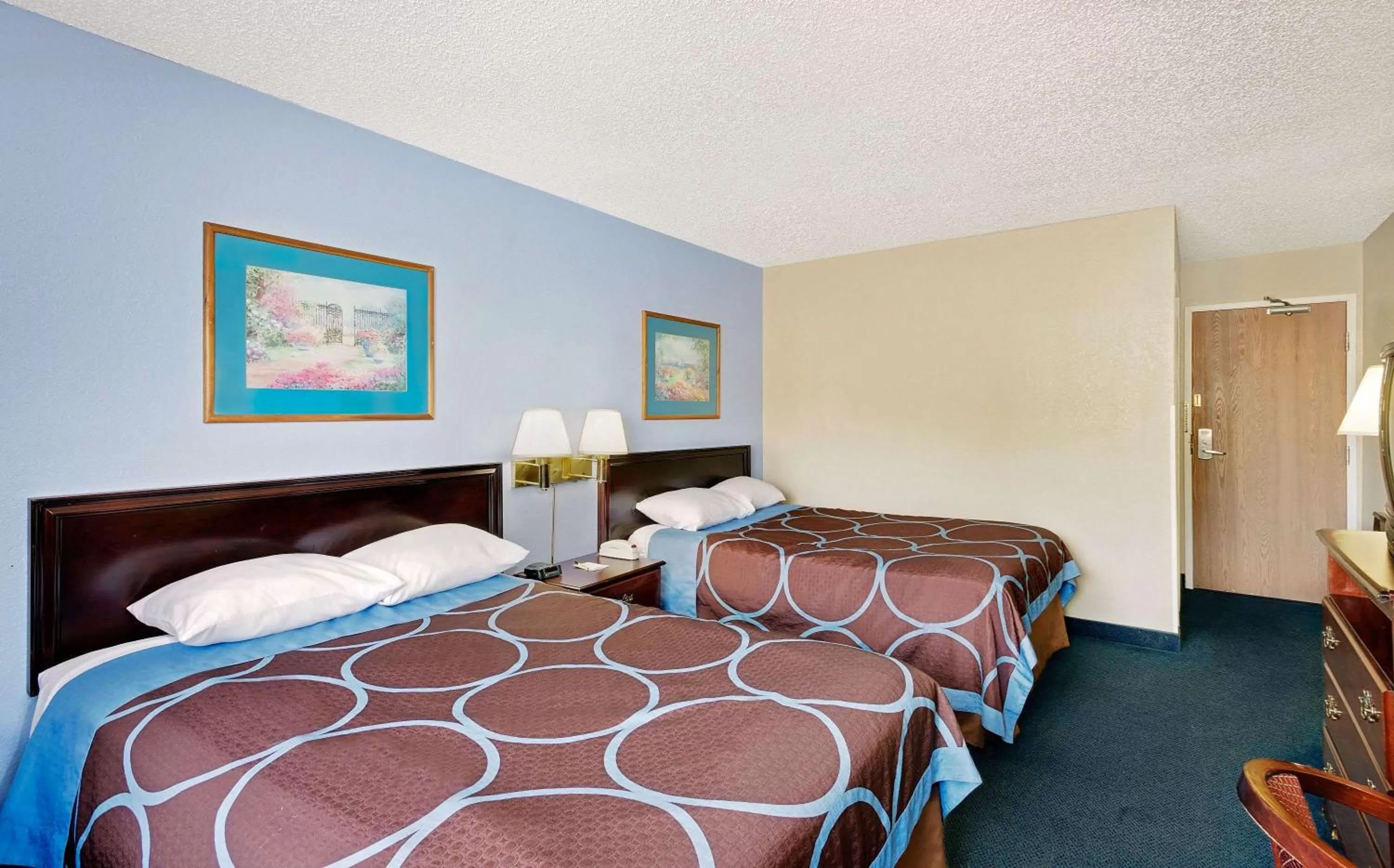 Photo of the whole room, Bed in Super 8 by Wyndham Newburgh/West Point Stewart Intl Airport