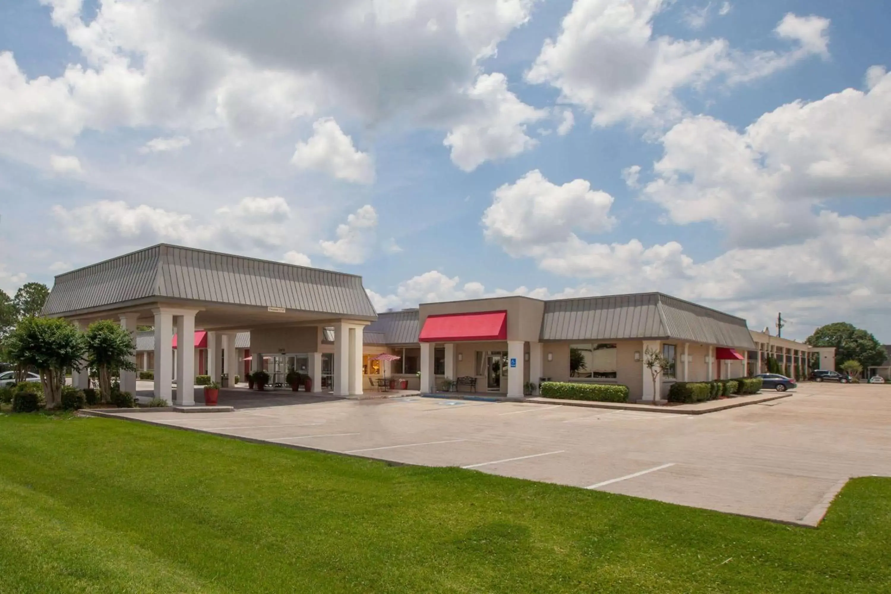 Iberia House & Suites Iberia House & Suites