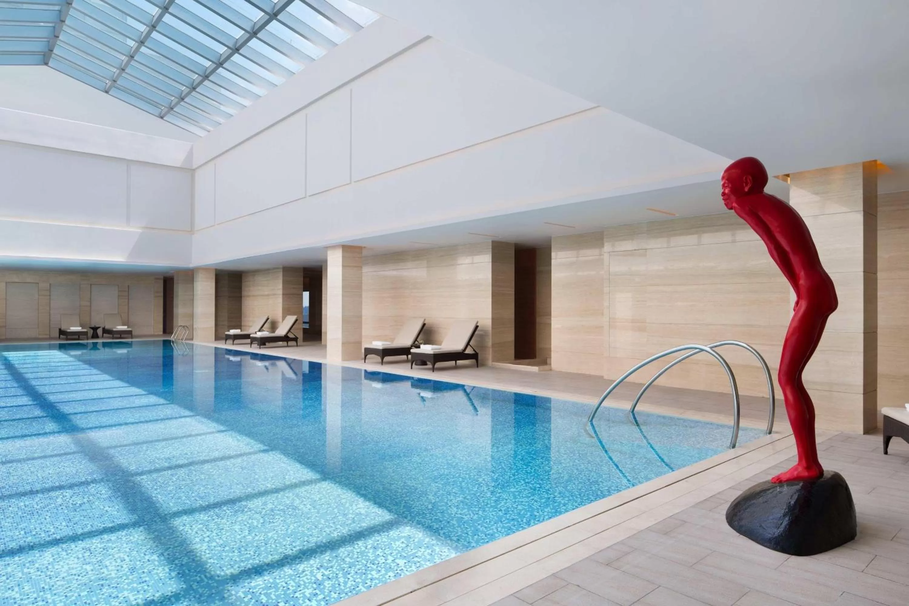 Swimming pool in JW Marriott Hotel Beijing Central