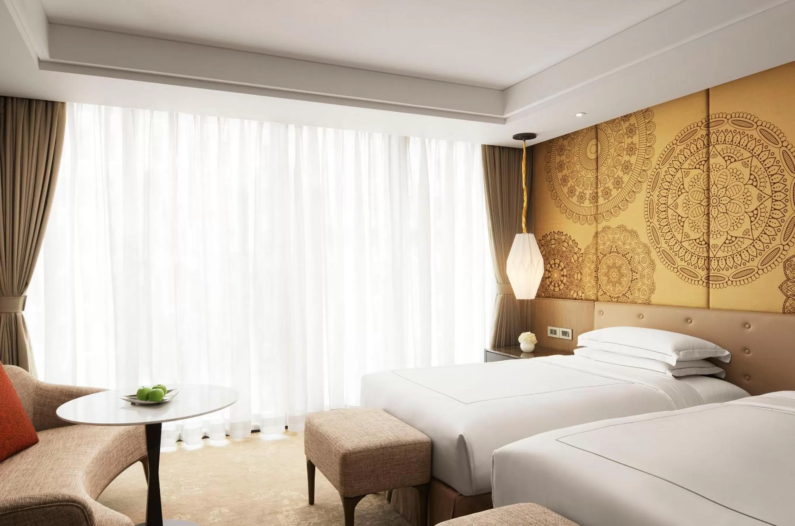 Bed in Taj Wellington Mews Chennai