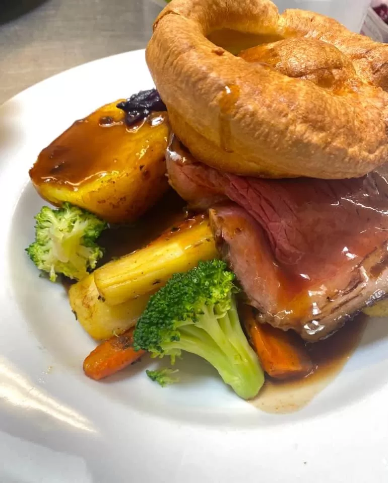 Food and drinks in Beach Green Hotel