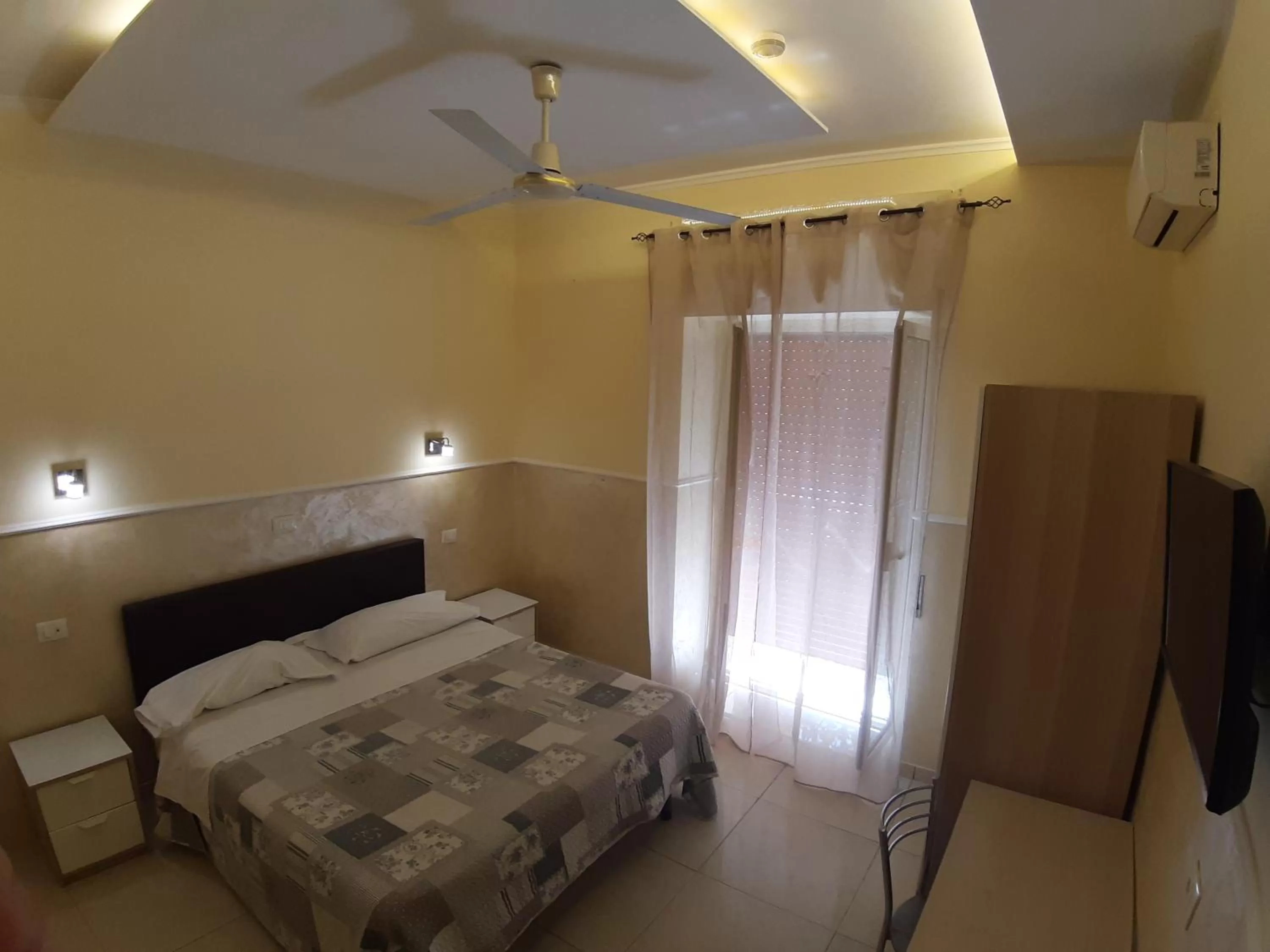 Bed in Albergo Viola