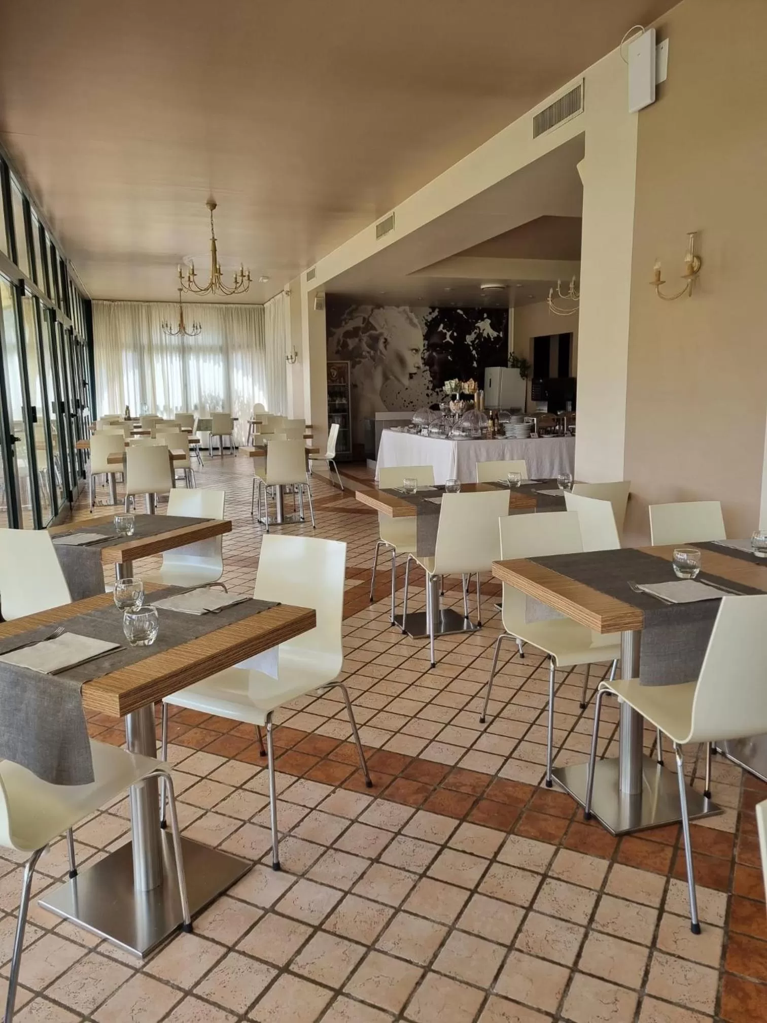 Restaurant/places to eat in Le Terrazze sul Lago Hotel & Residence