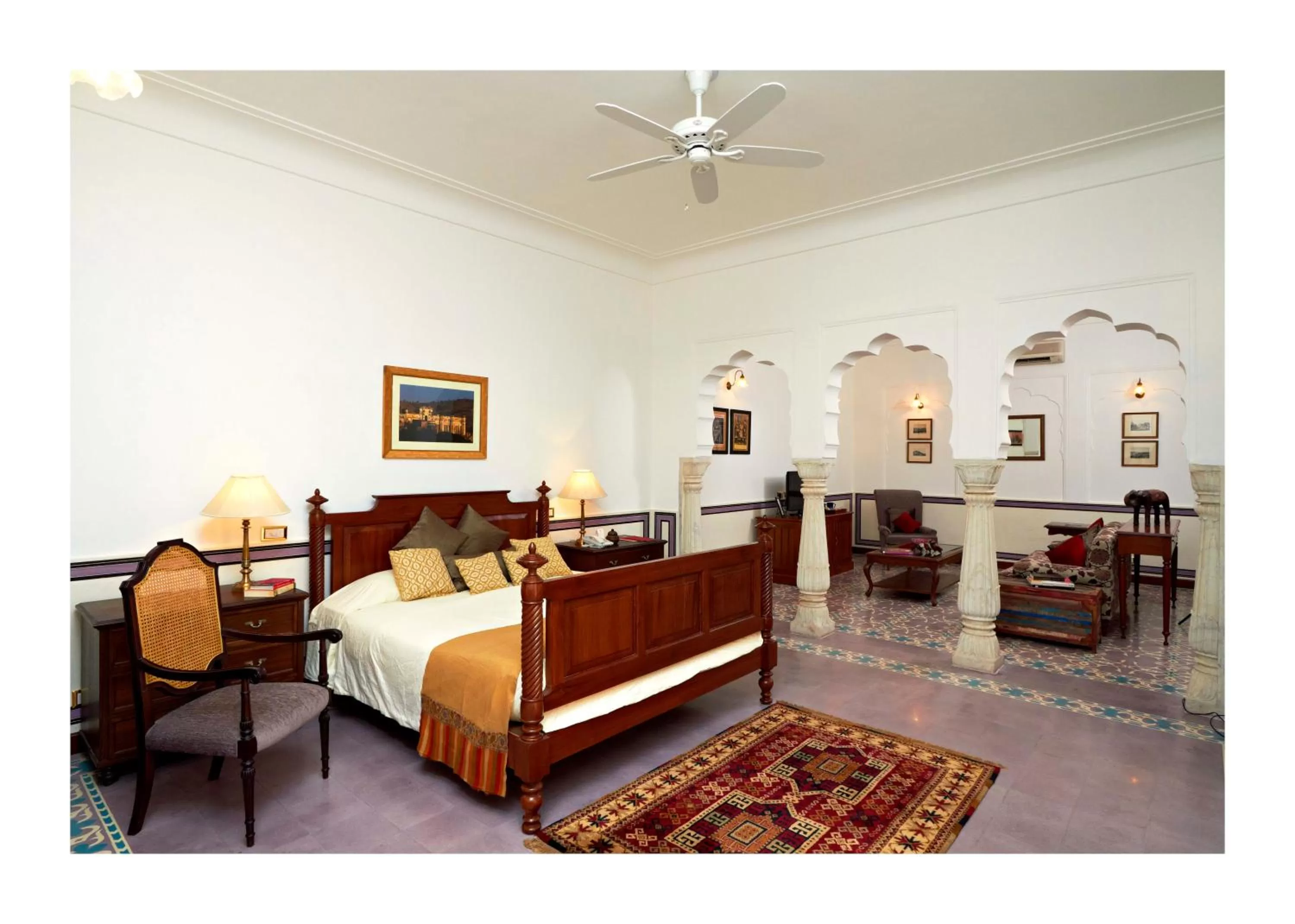 Photo of the whole room, Bed in Samode Haveli