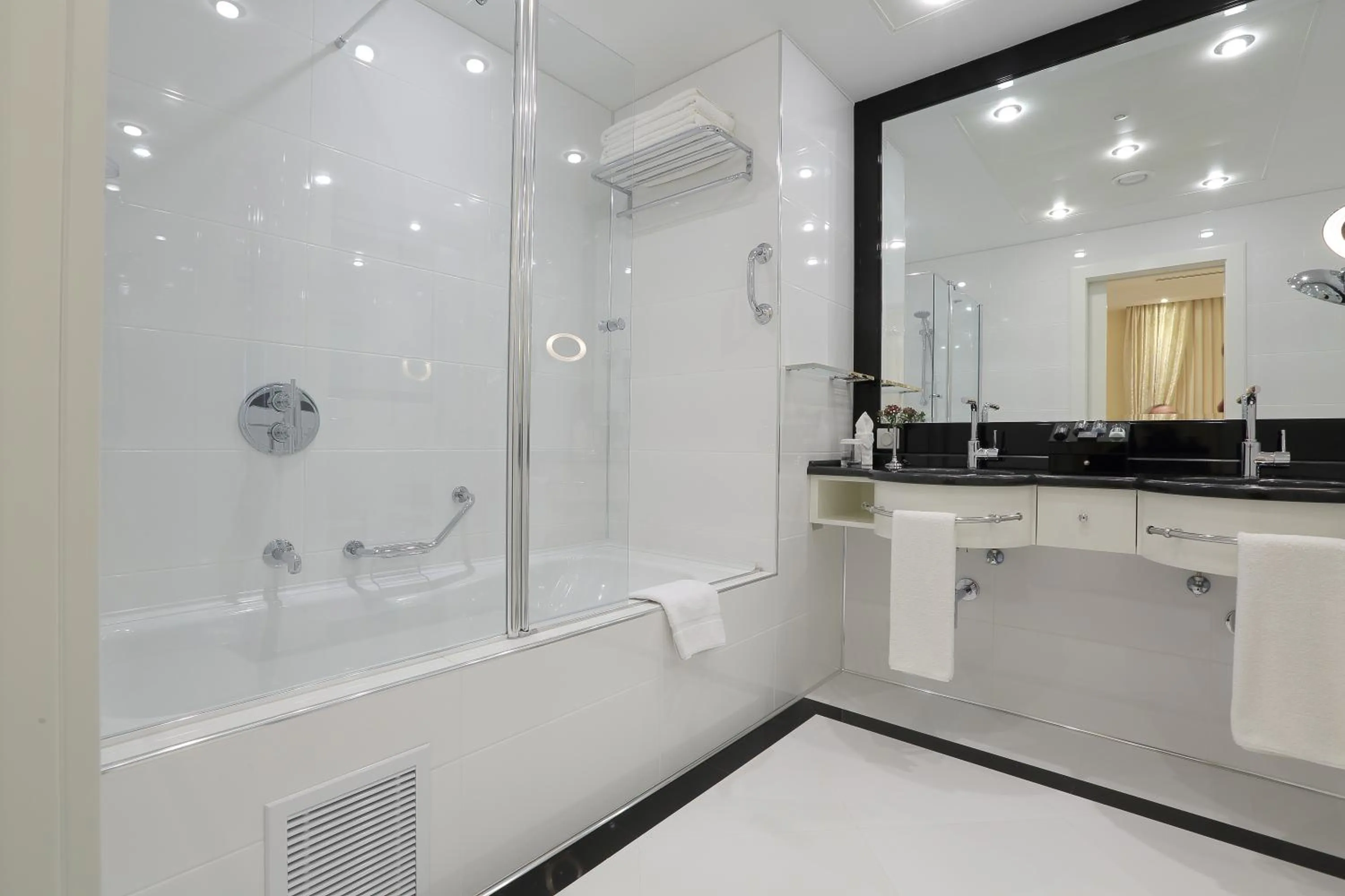 Bathroom in Atli Hotel Ankara