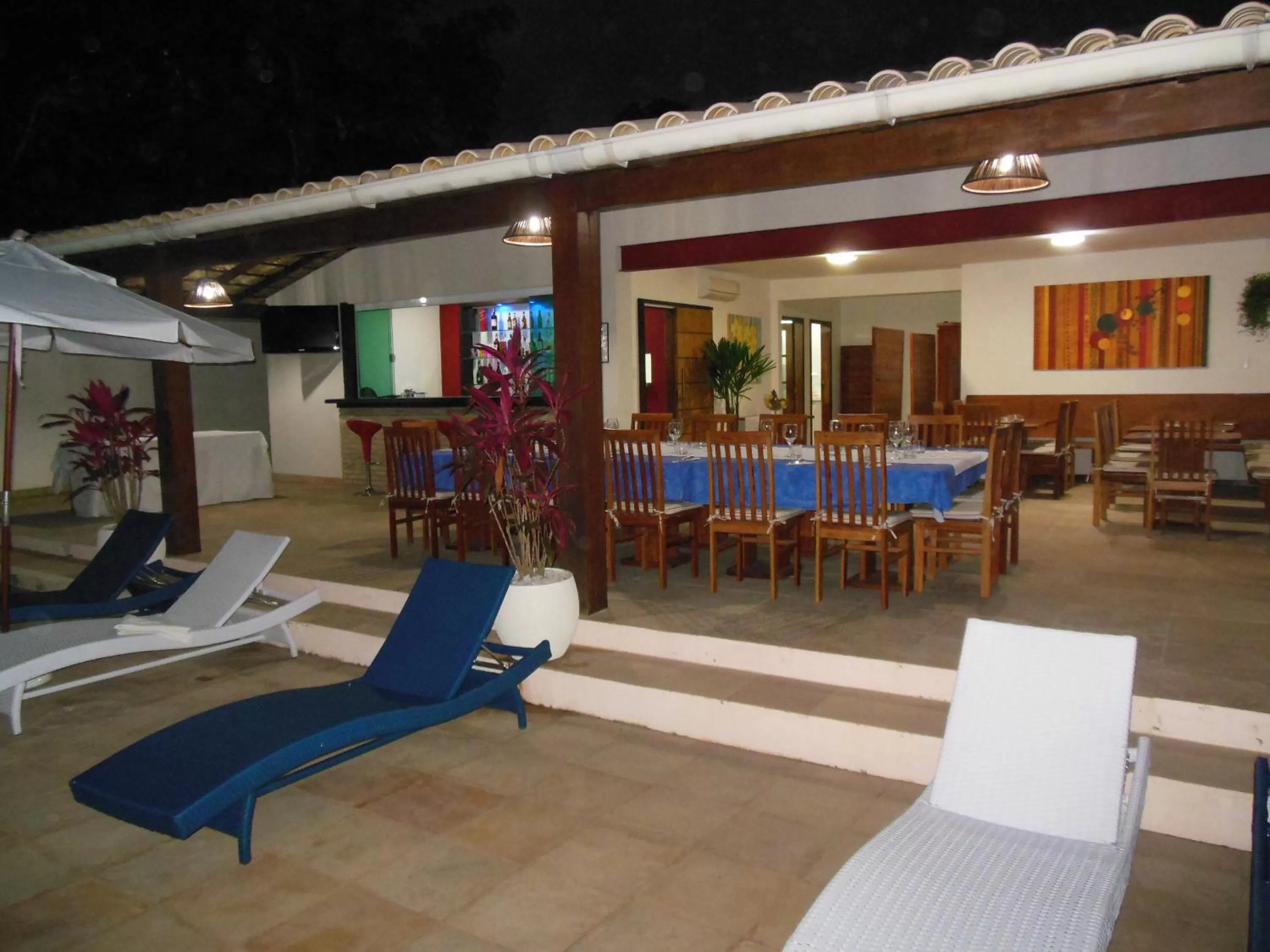 Night, Restaurant/Places to Eat in Hotel Pousada Salvador Paradise