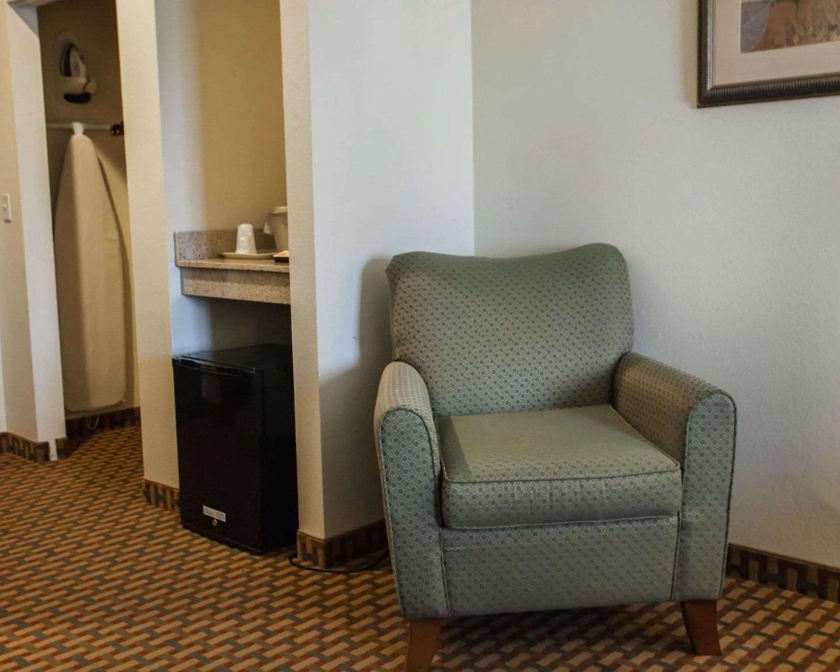 Photo of the whole room in Comfort Inn & Suites Harrisonville