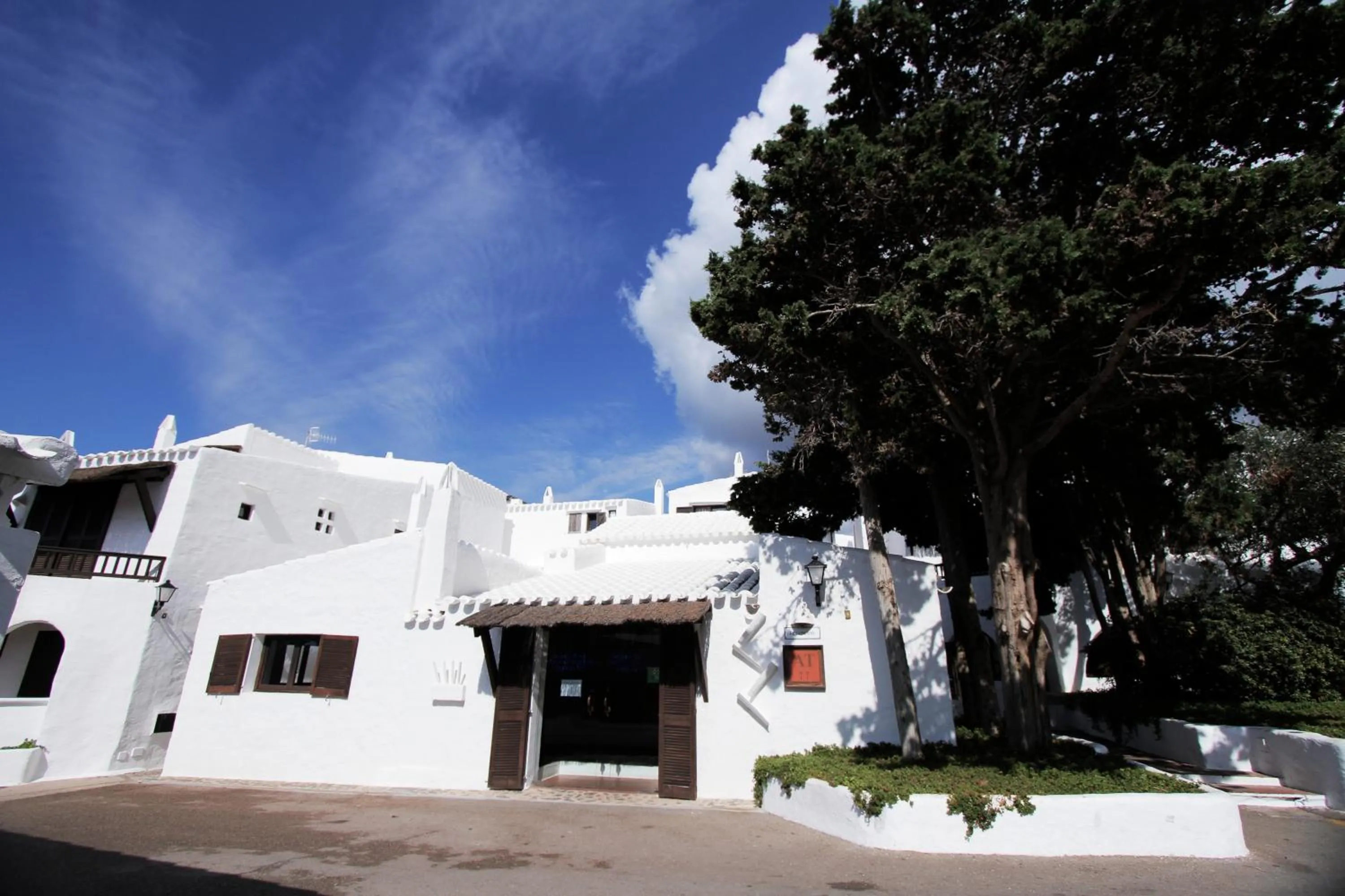 Facade/entrance in Binivell Park - 30º apartments