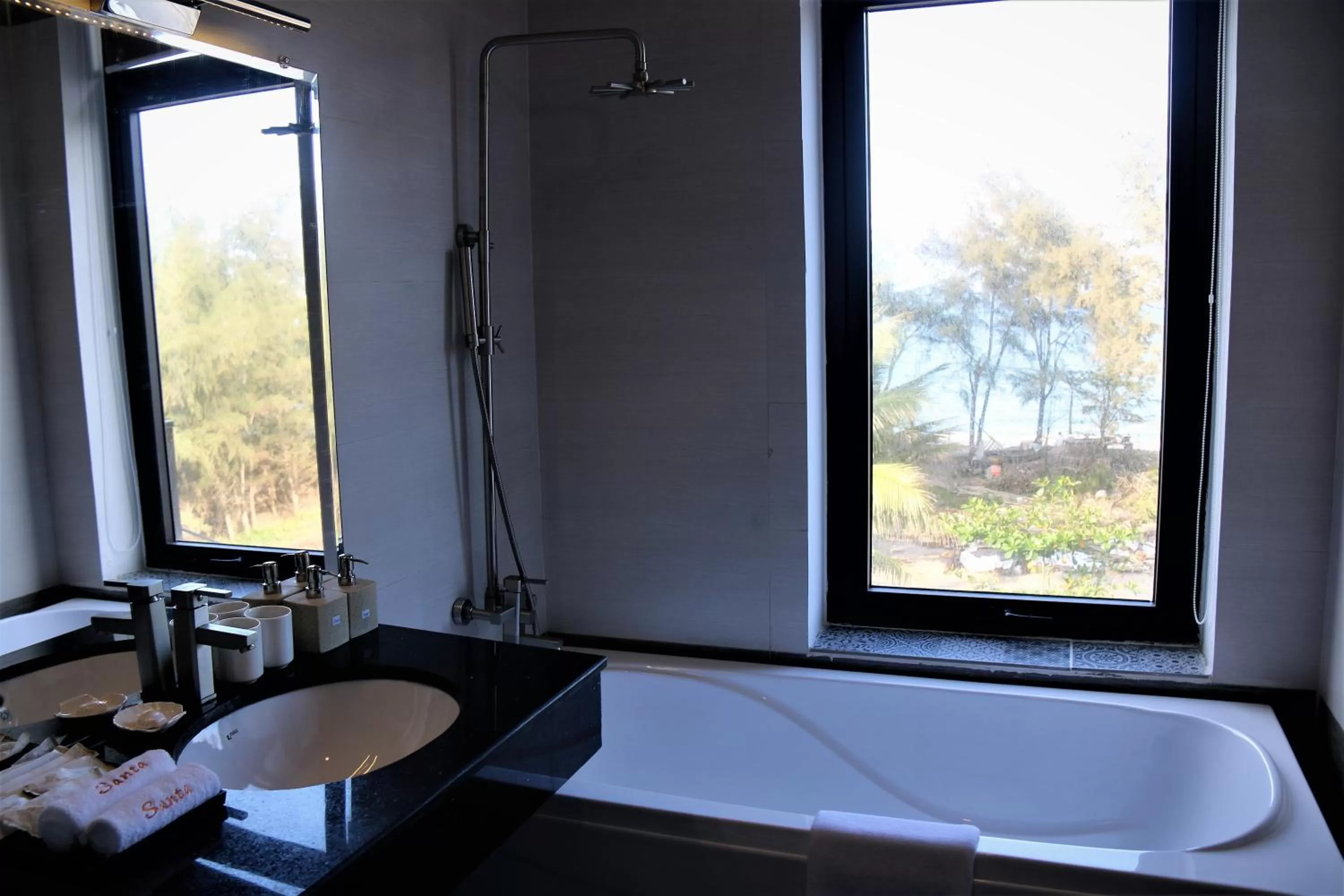 Hot Tub in Santa Sea Villa