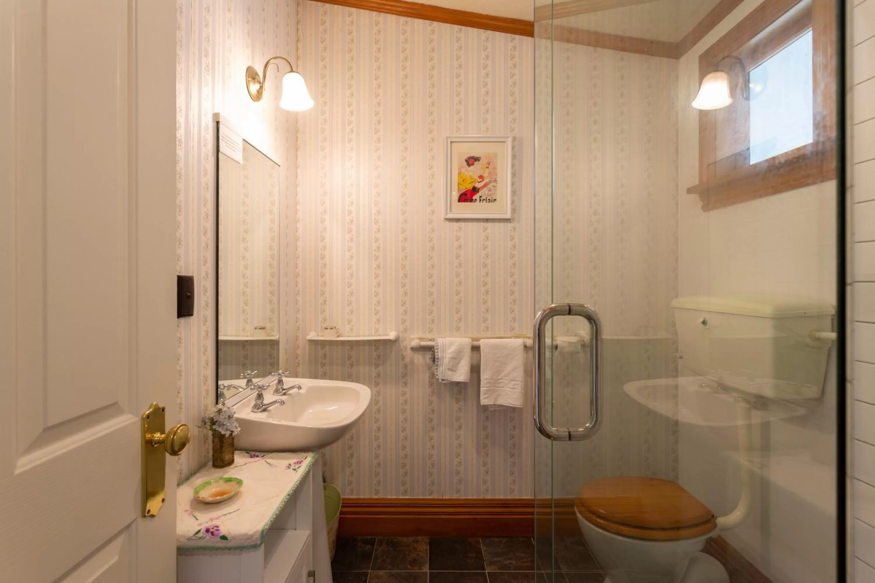 Settlers Cottage Motel