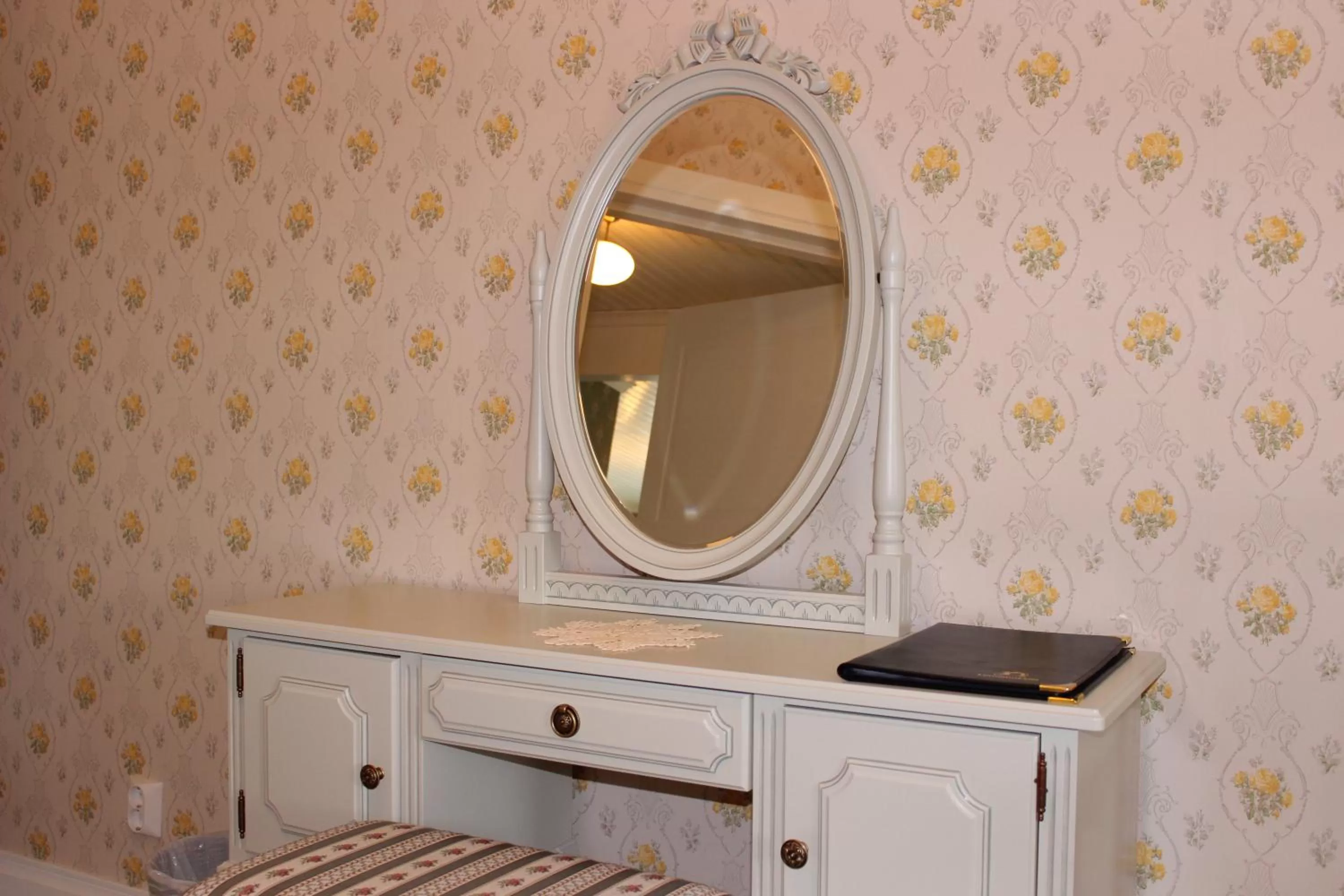 Decorative detail in B&B Lomamokkila