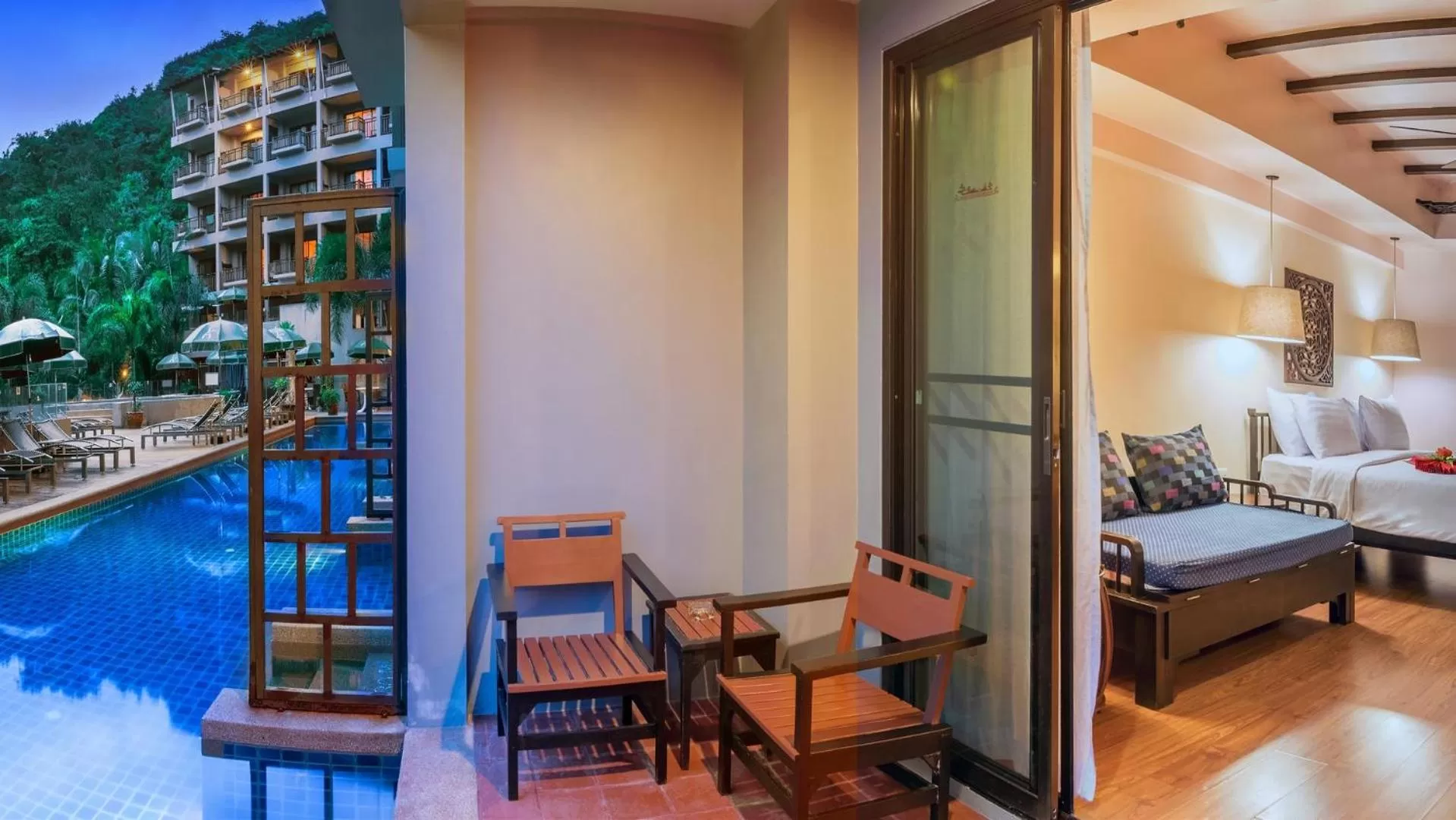 Swimming pool, Bed in Krabi Chada Resort