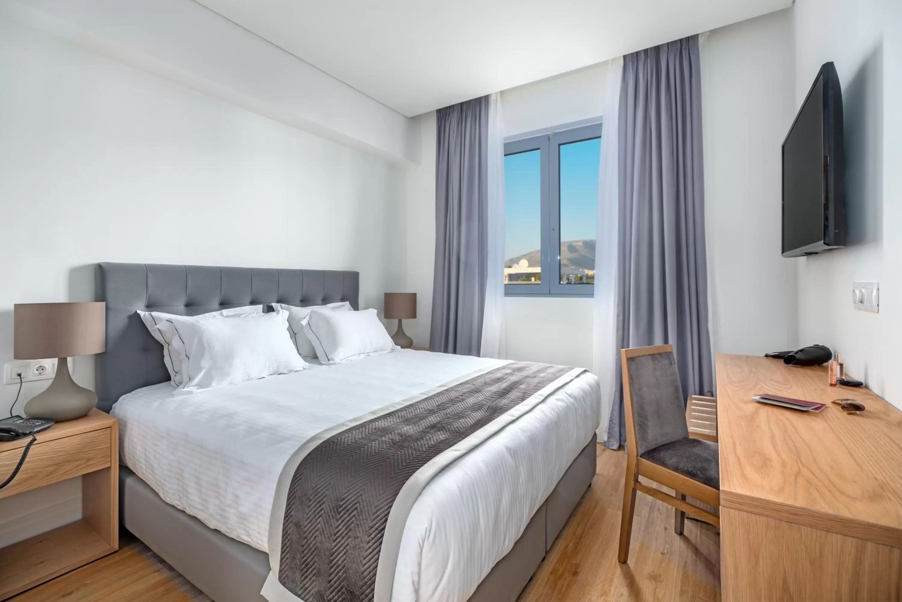 Photo of the whole room, Bed in Glyfada Riviera Hotel