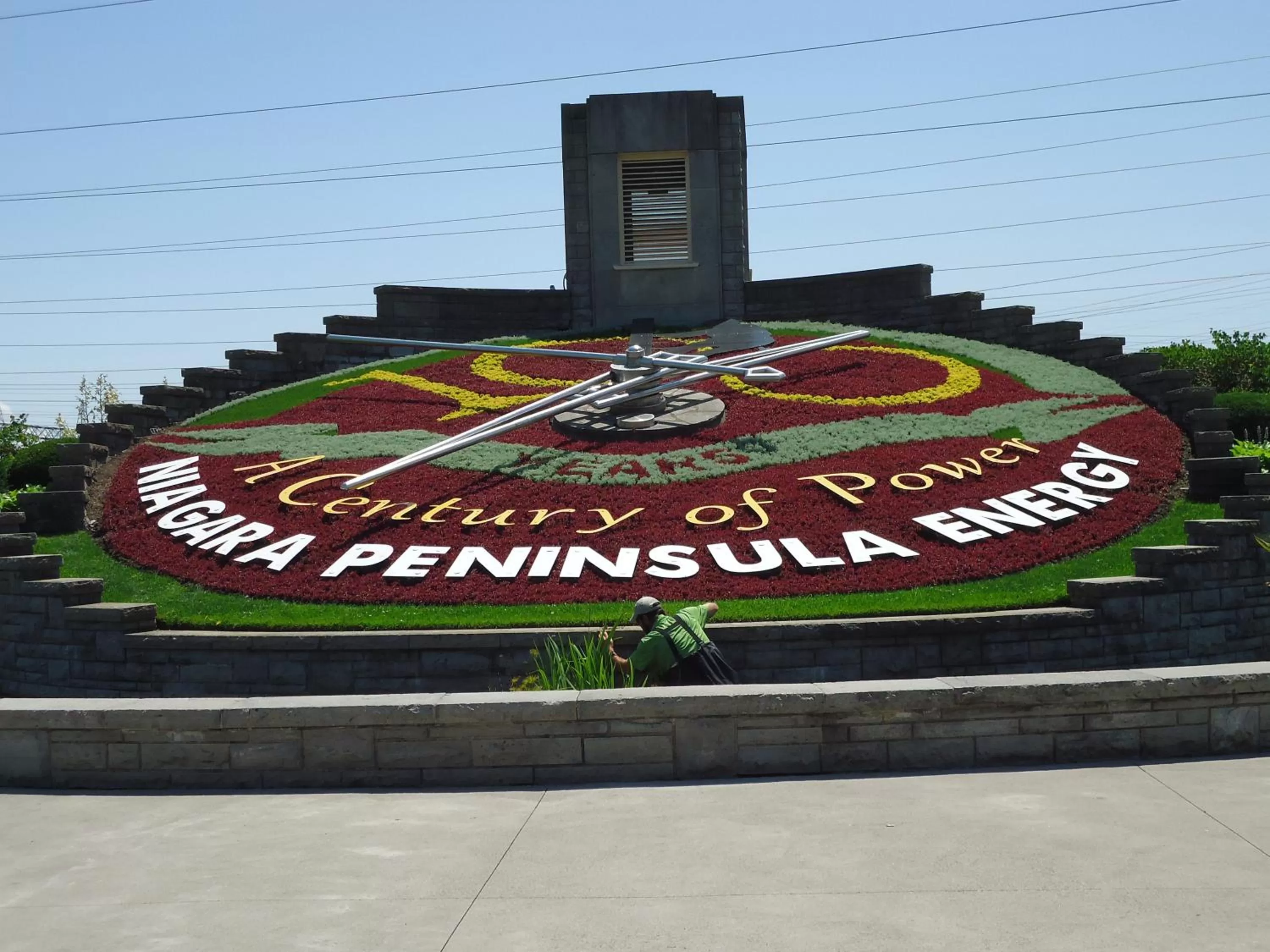 Property logo or sign in Star Inn by Elevate Rooms