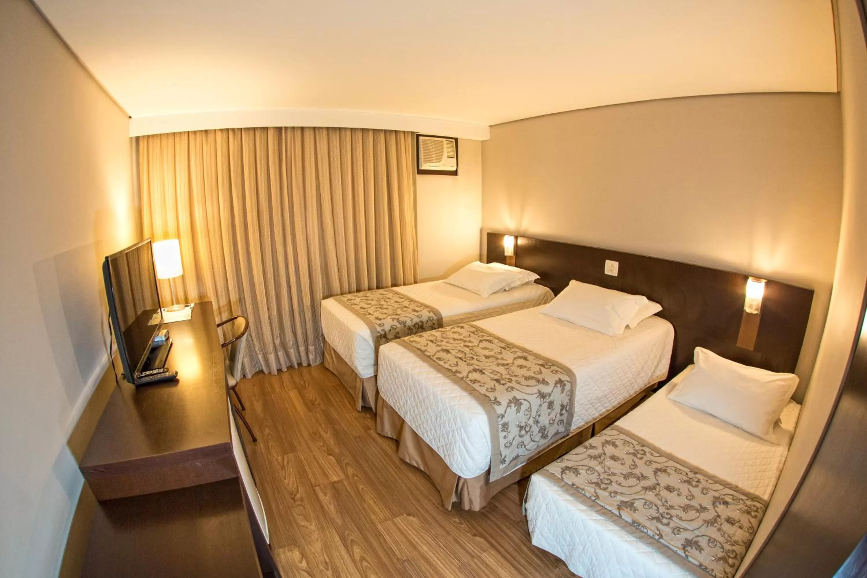 Bed in Hotel Campo Largo Comfort