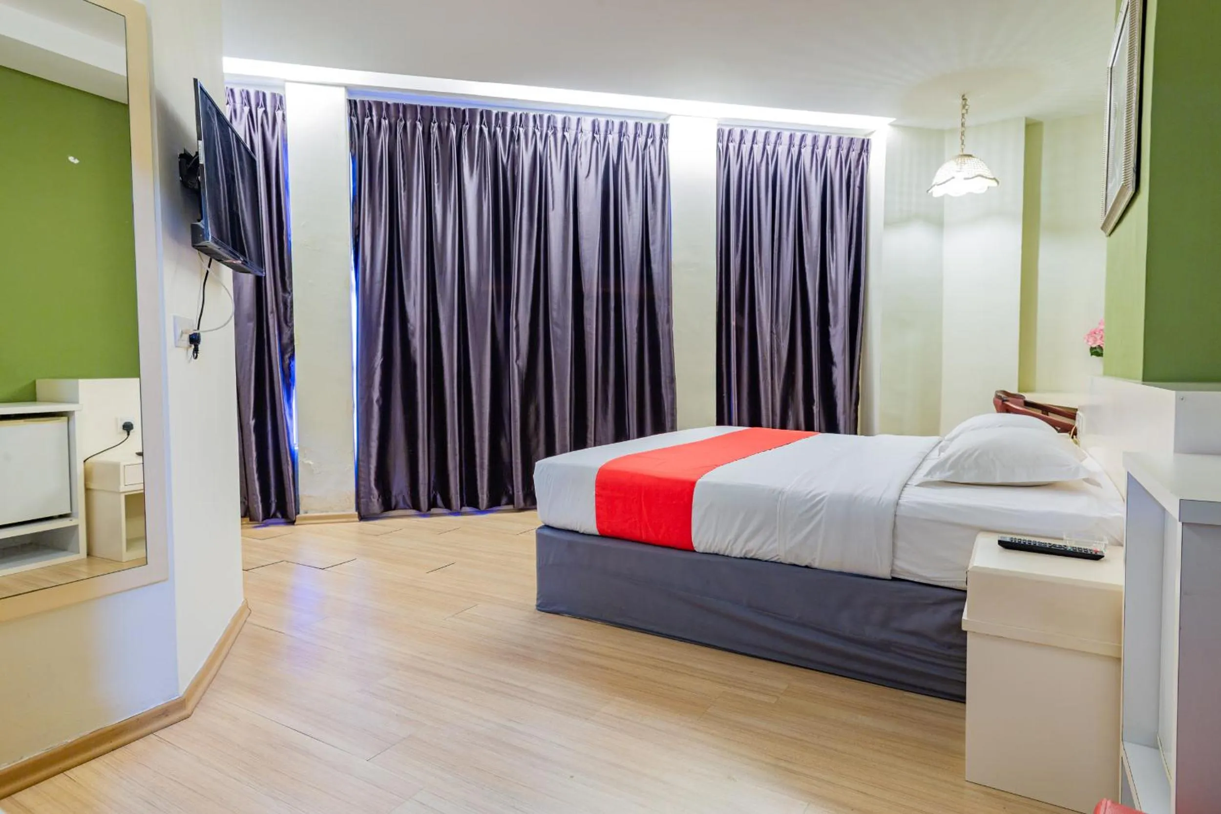 Bed in HOTEL 101 PERMAS JAYA