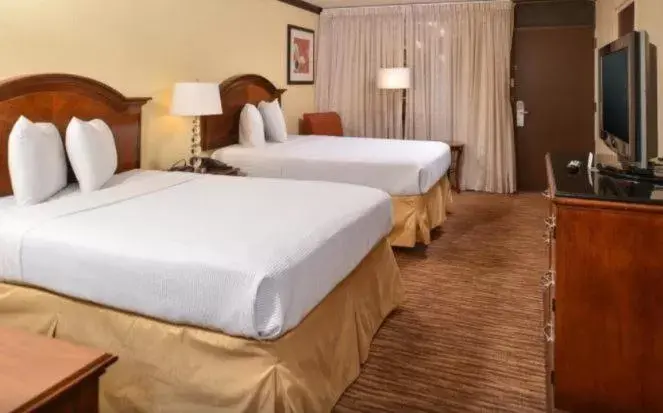 Quadruple Room with Two Queen Beds - Non Smoking in Rodeway Inn Abilene West Quadruple Room with Two Queen Beds - Non Smoking in Rodeway Inn Abilene West