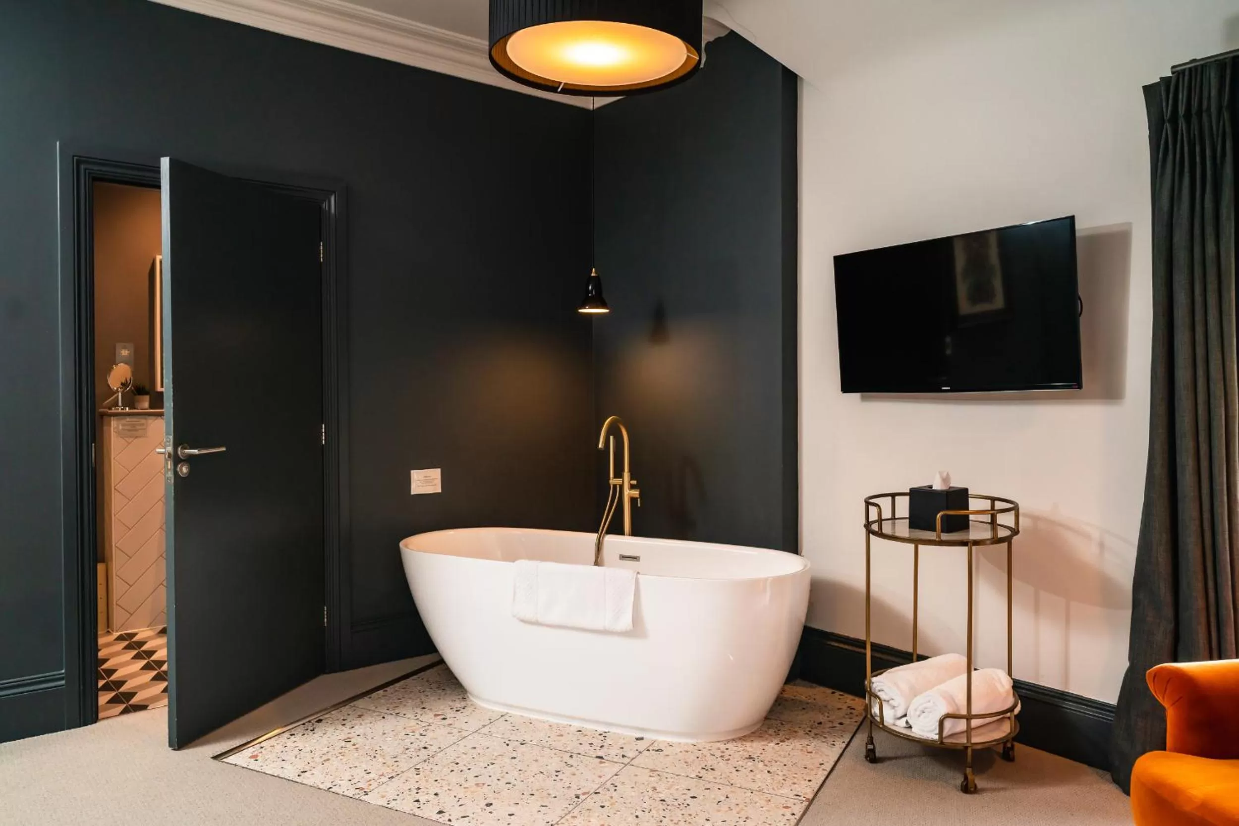 Bathroom in The Ginger Pig