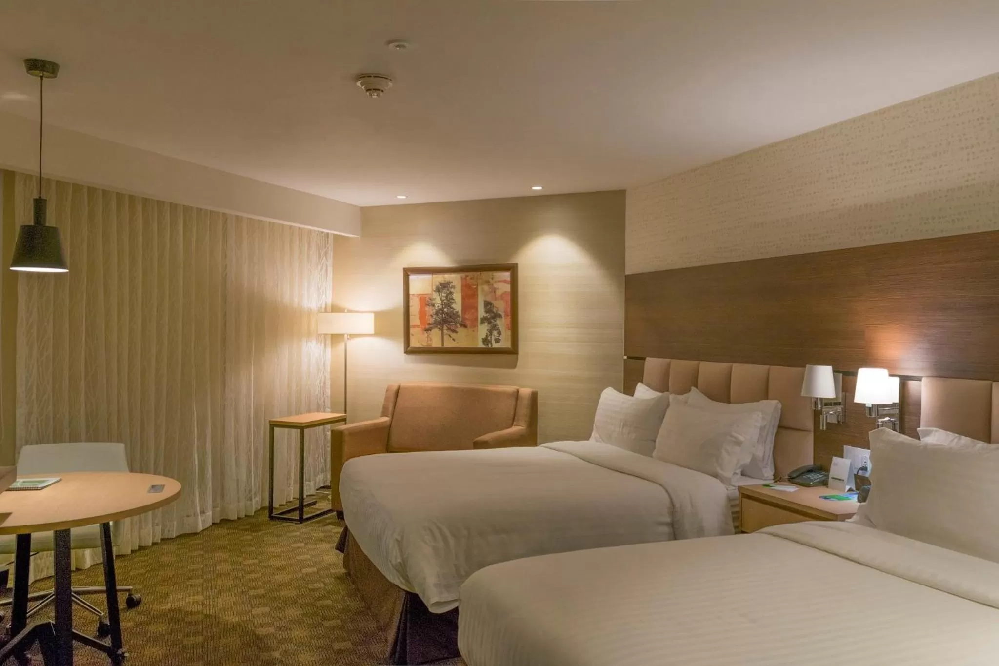 Photo of the whole room, Bed in Holiday Inn Guatemala by IHG