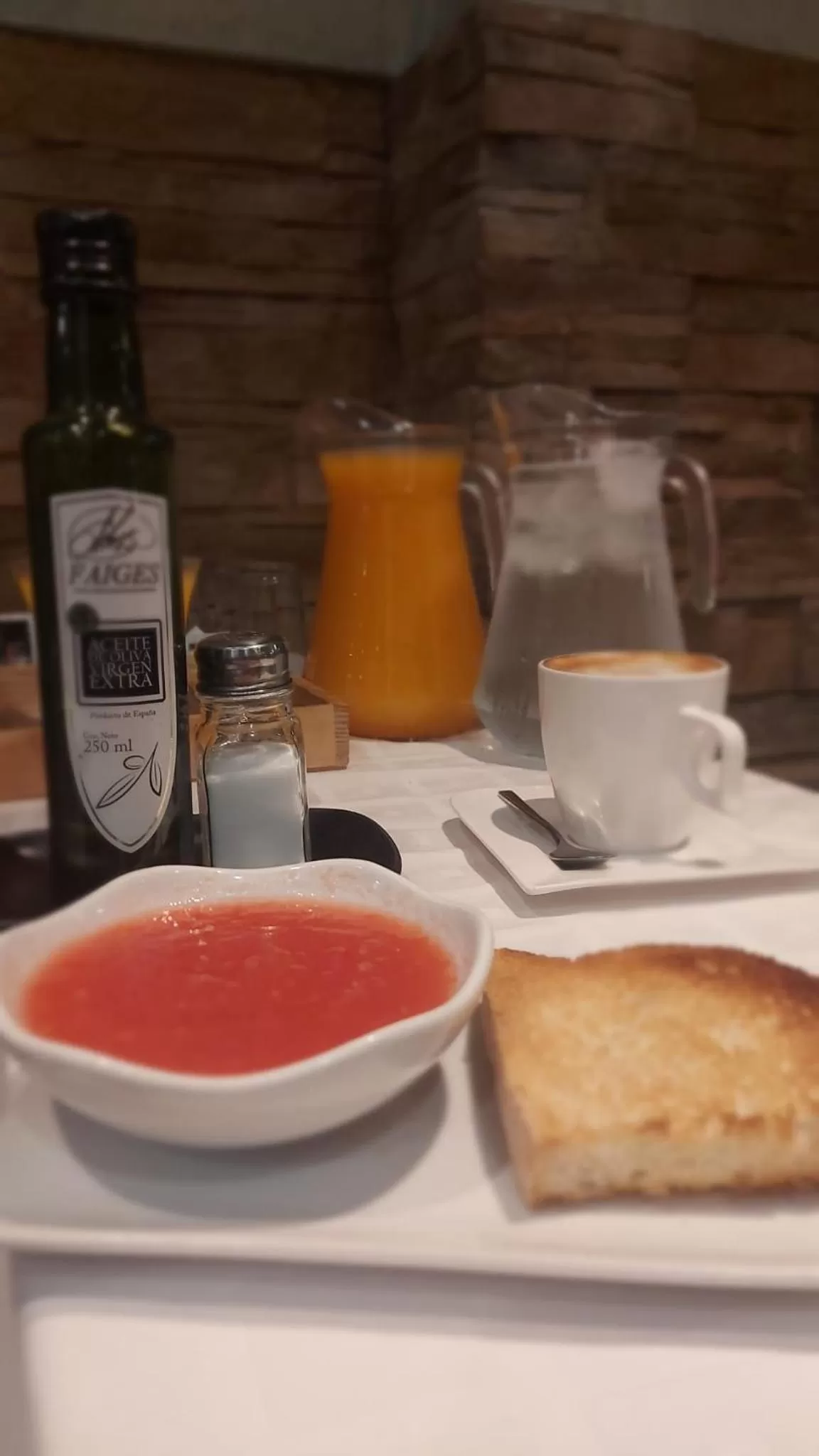 Breakfast in Hotel Castillo de Javier