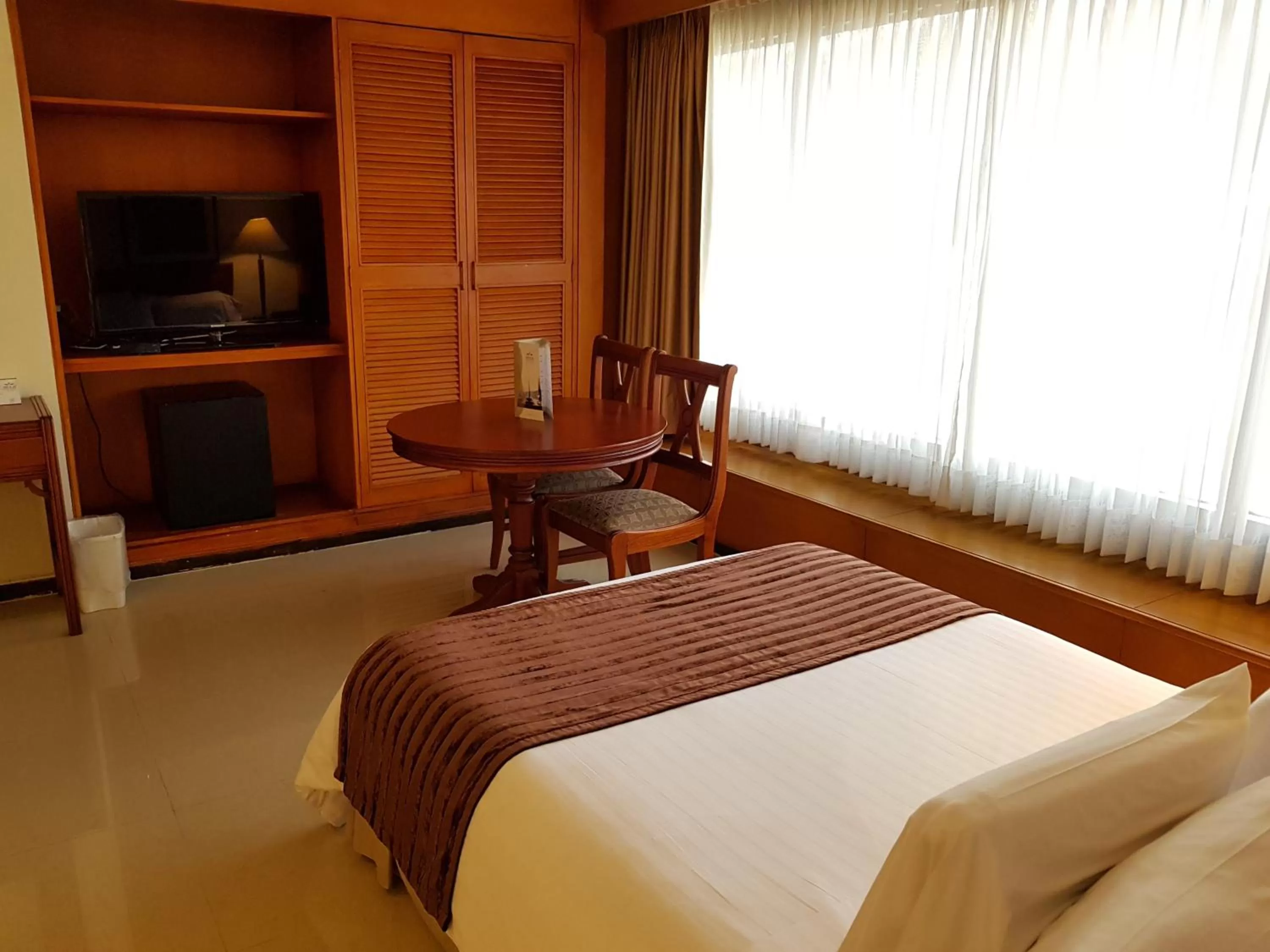 Bed in Torre de Cali Plaza Hotel