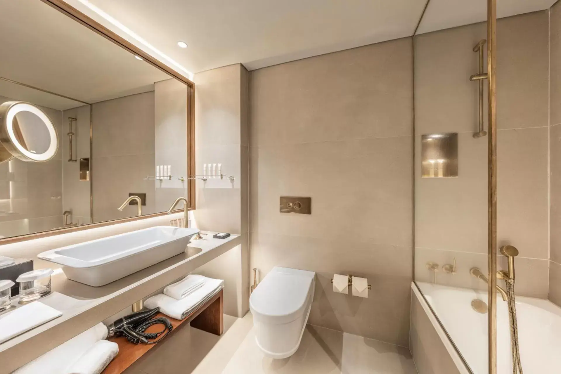 Double or Twin Room Bay View in Grand Hotel Açores Atlântico Double or Twin Room Bay View in Grand Hotel Açores Atlântico