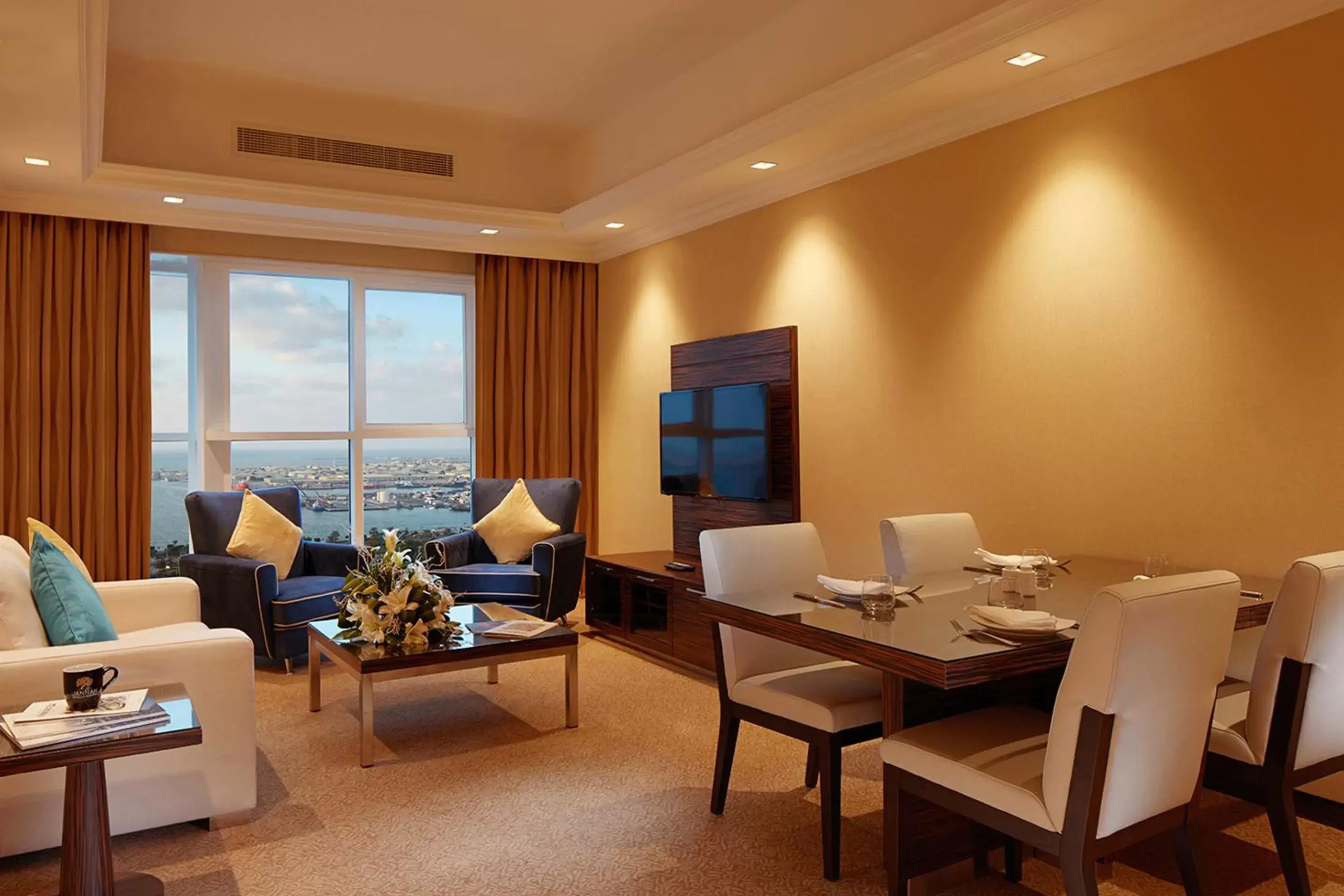 One-Bedroom Suite in Jannah Burj Al Sarab One-Bedroom Suite in Jannah Burj Al Sarab