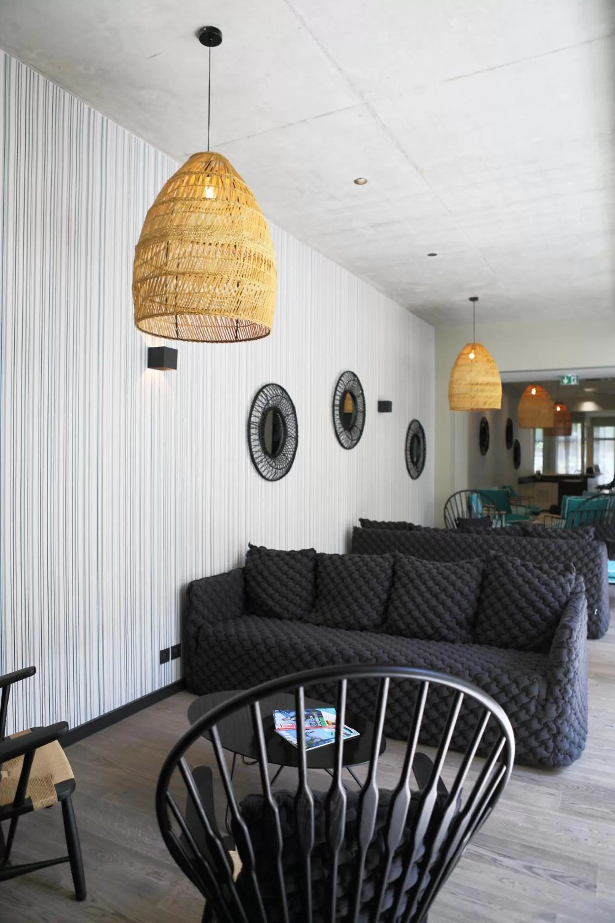 Lobby or reception in Best Western Plus Hôtel La Joliette