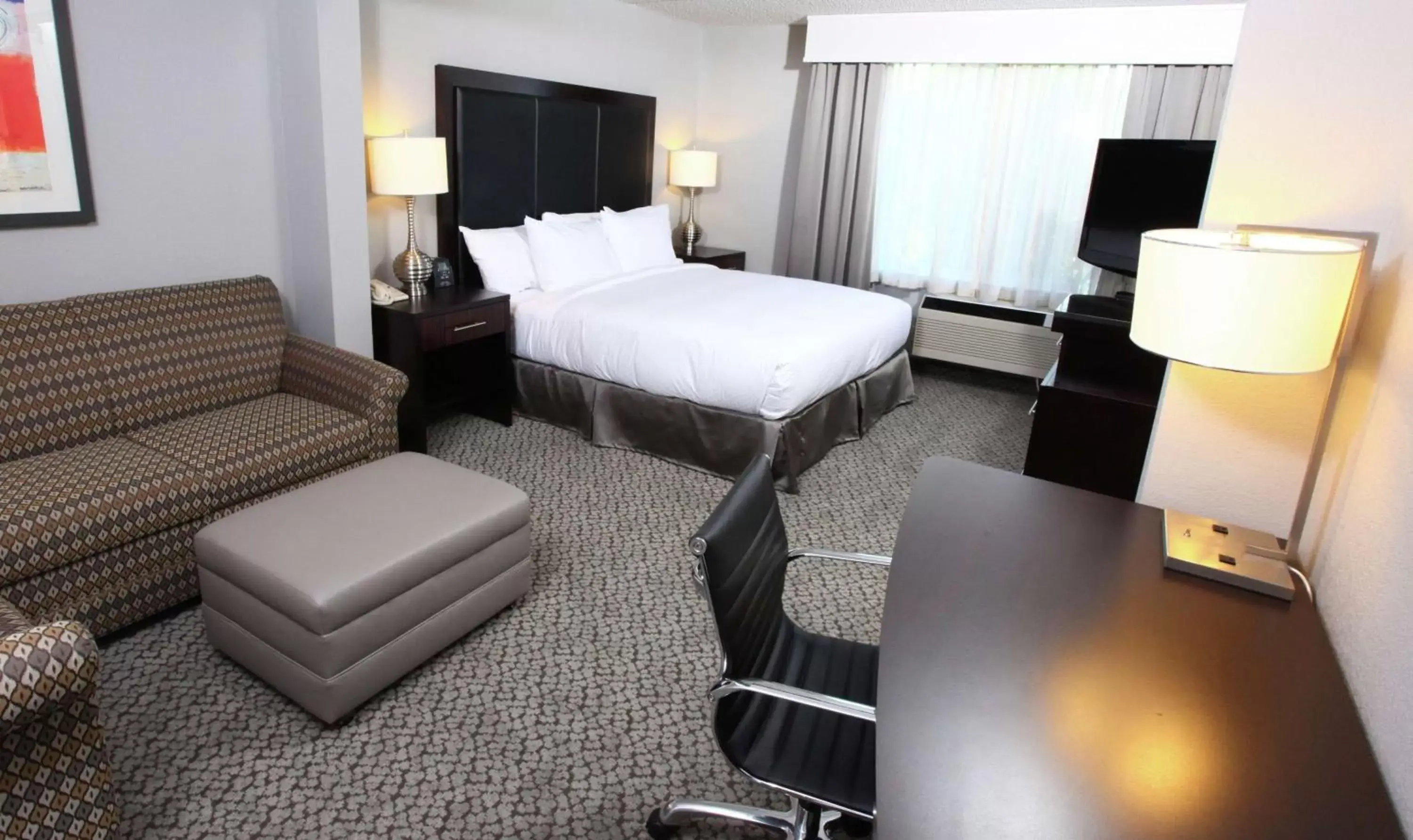 King Room with Sofa Bed in Hilton Garden Inn Des Moines Airport King Room with Sofa Bed in Hilton Garden Inn Des Moines Airport