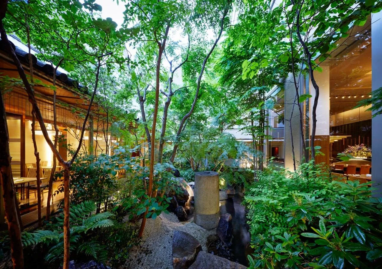 Garden in Hotel Niwa Tokyo
