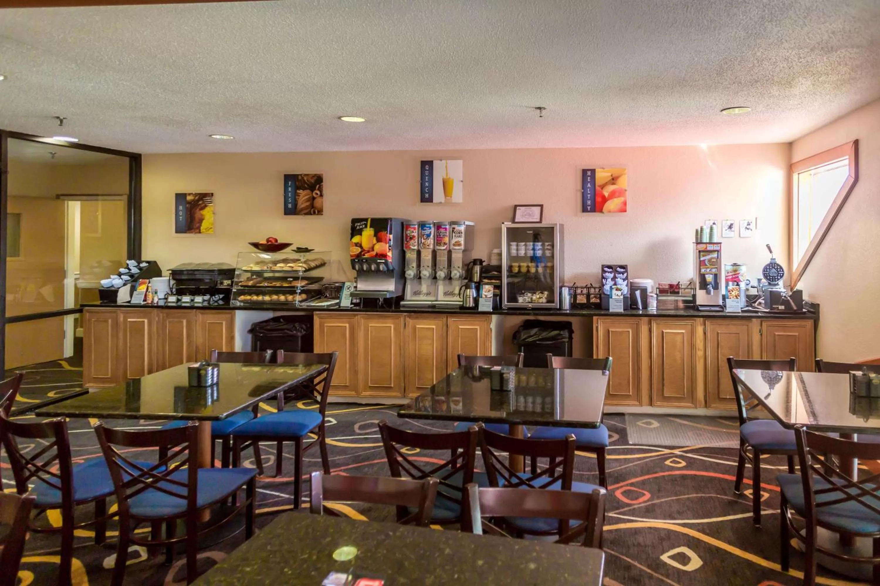 Restaurant/places to eat in Best Western White Mountain Inn