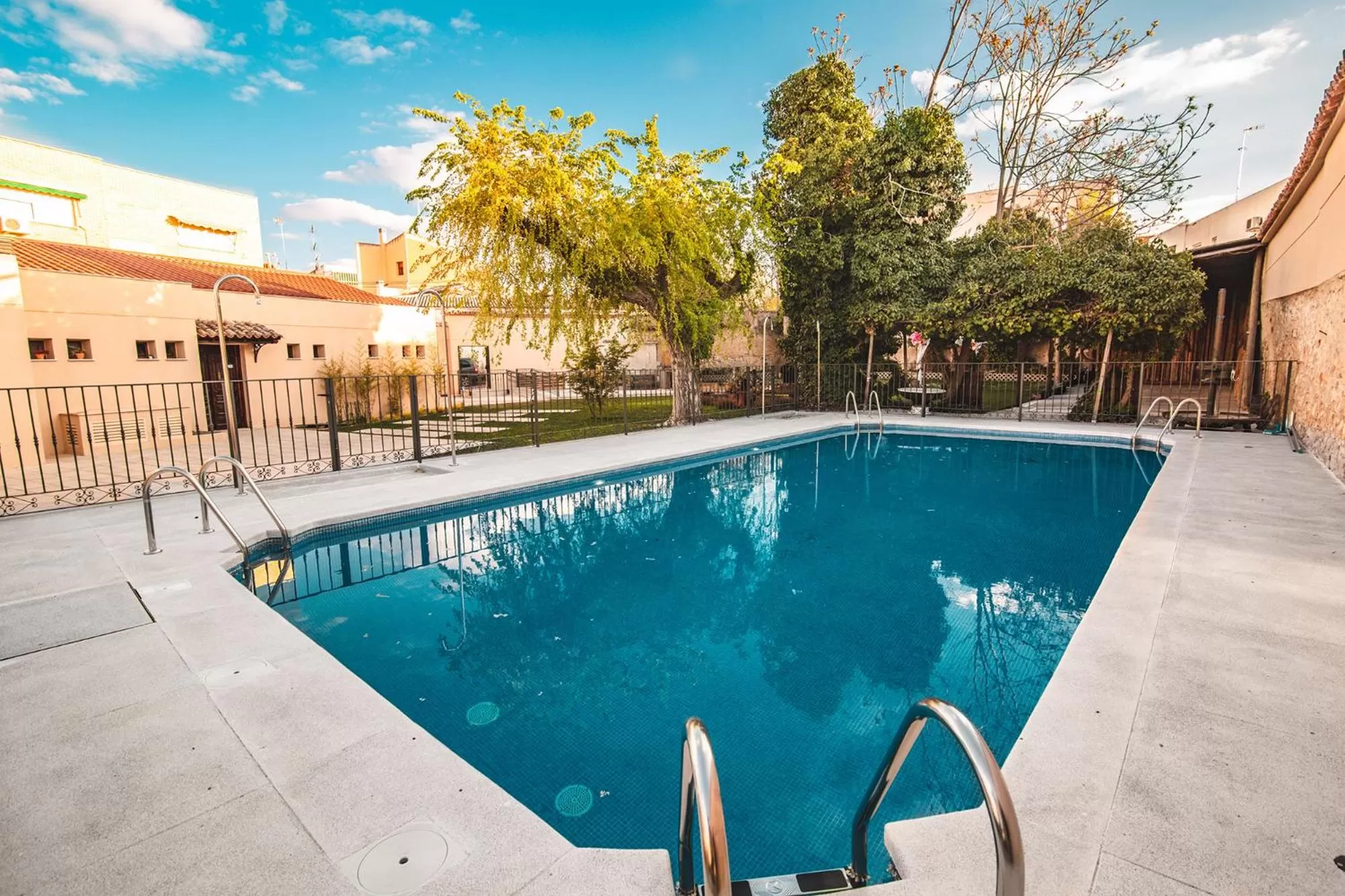 Swimming pool in La Bodega de Quintín