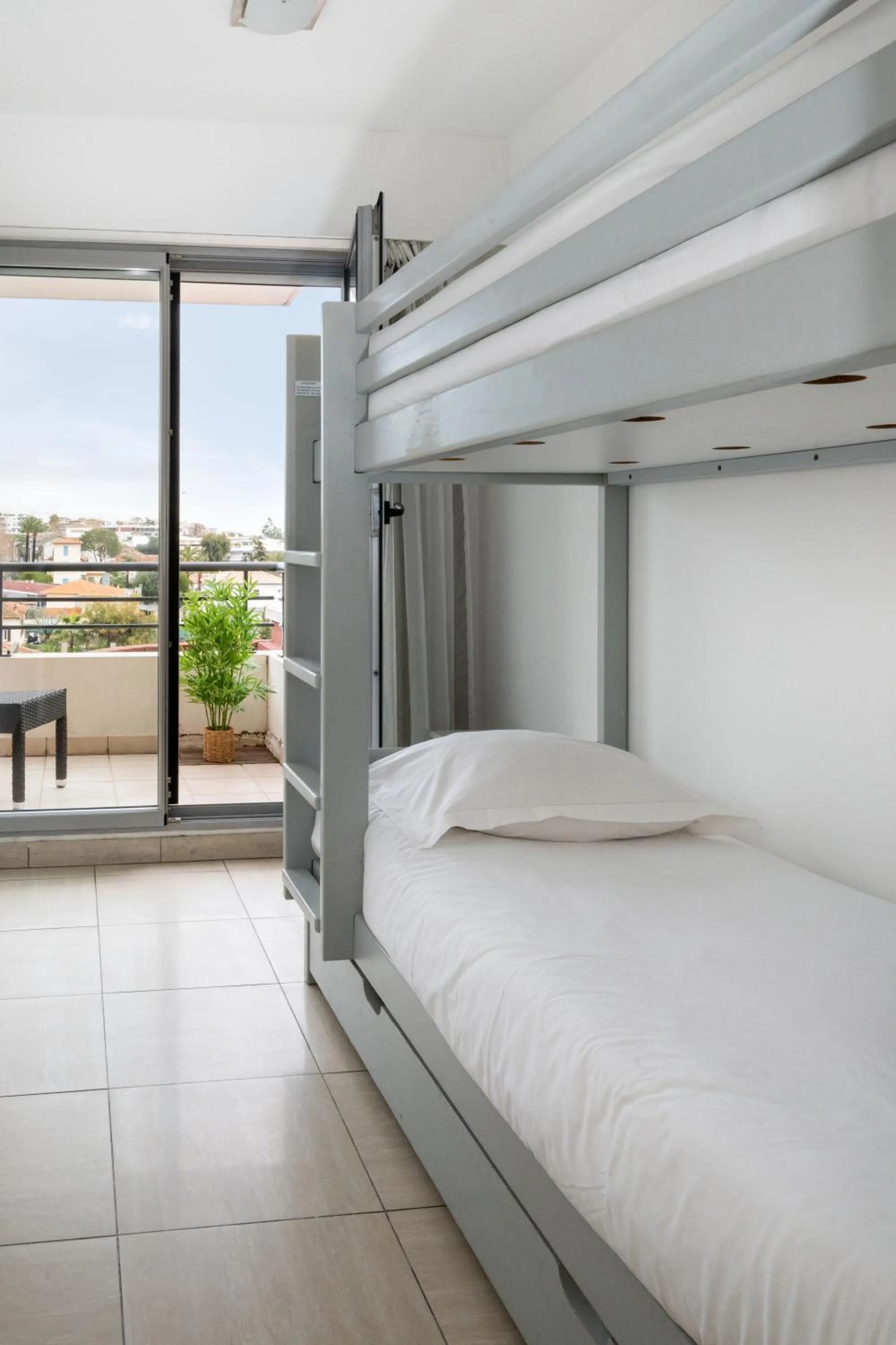bunk bed, Bed in Nemea Appart Hotel Le Lido Cagnes sur Mer