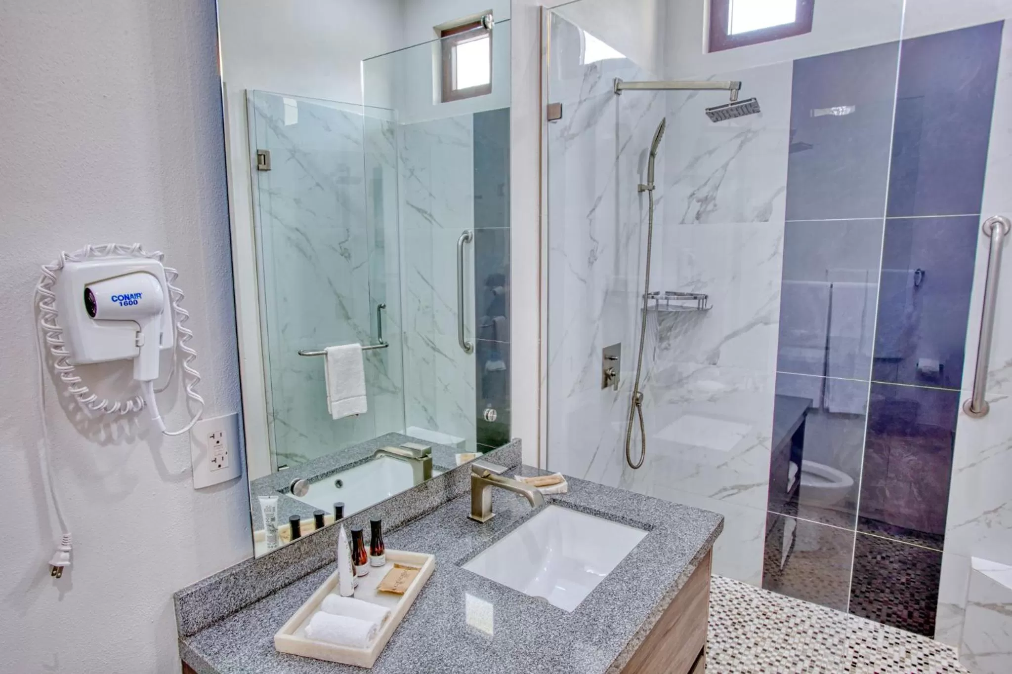 Bathroom in Casa Nicole Hotel Boutique