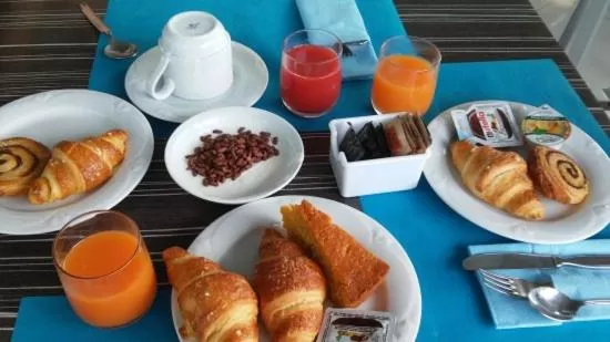 Breakfast in Lady Hamilton B&B