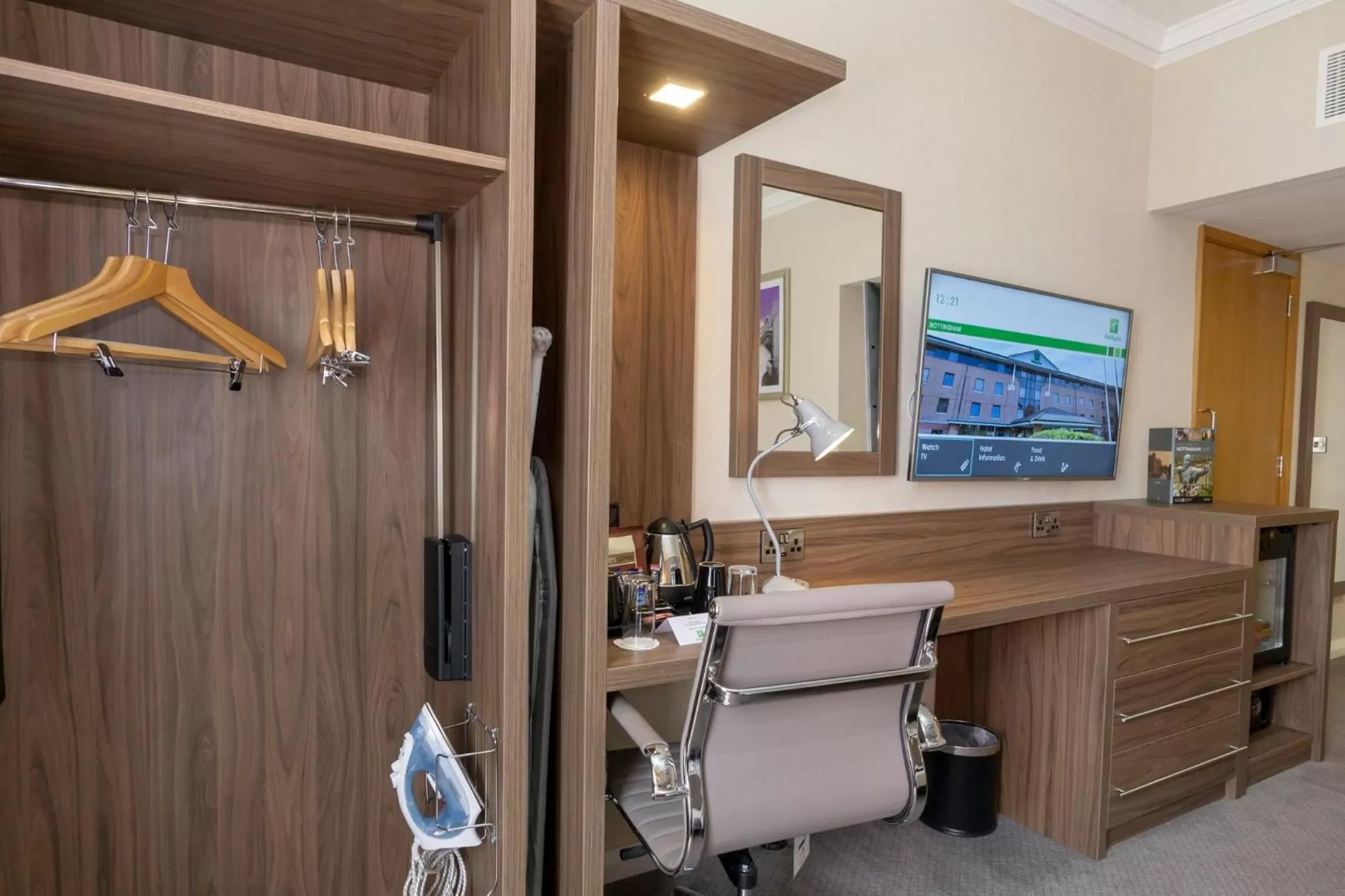 Photo of the whole room in Holiday Inn Nottingham by IHG