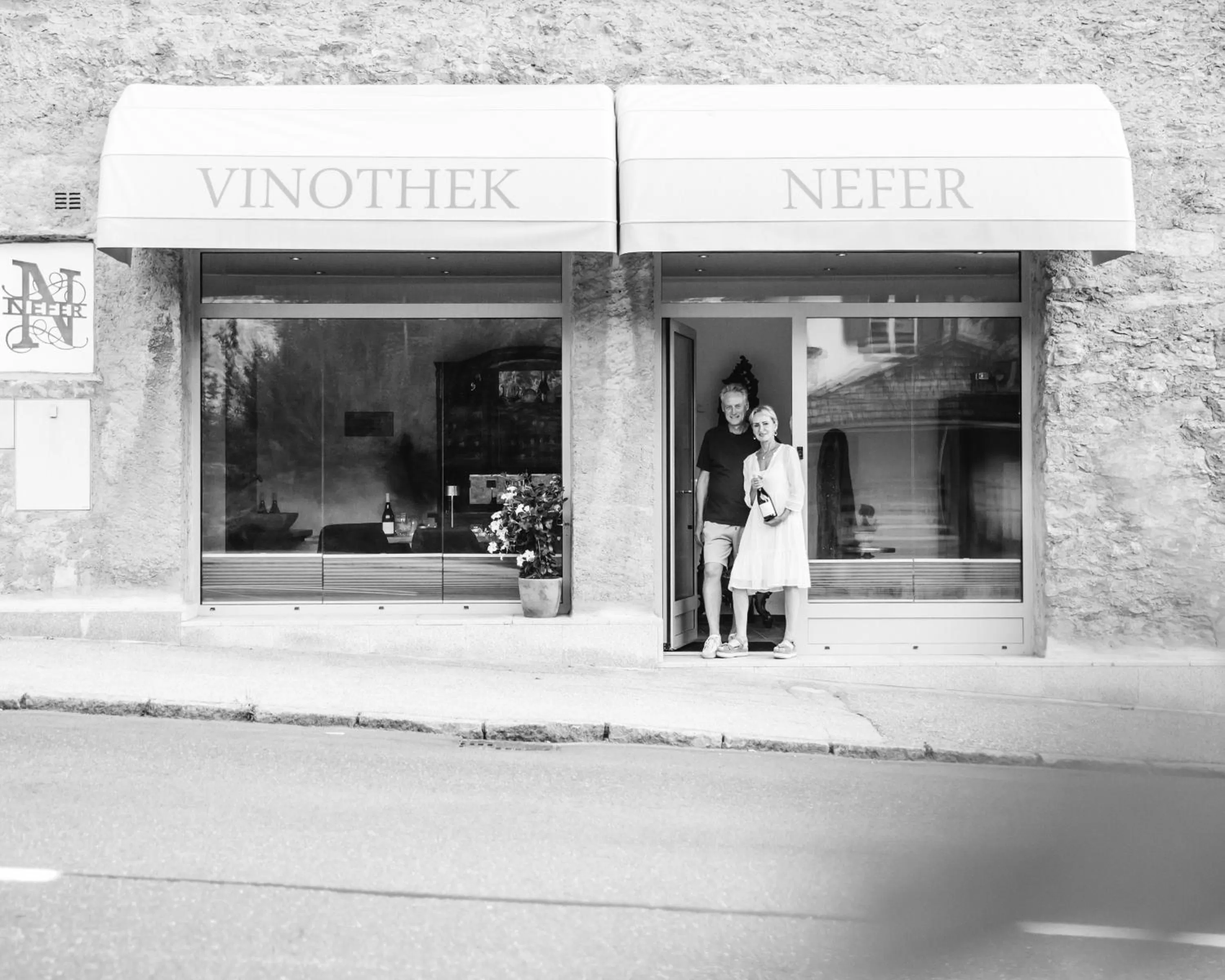 Property building in Nefer, Haus