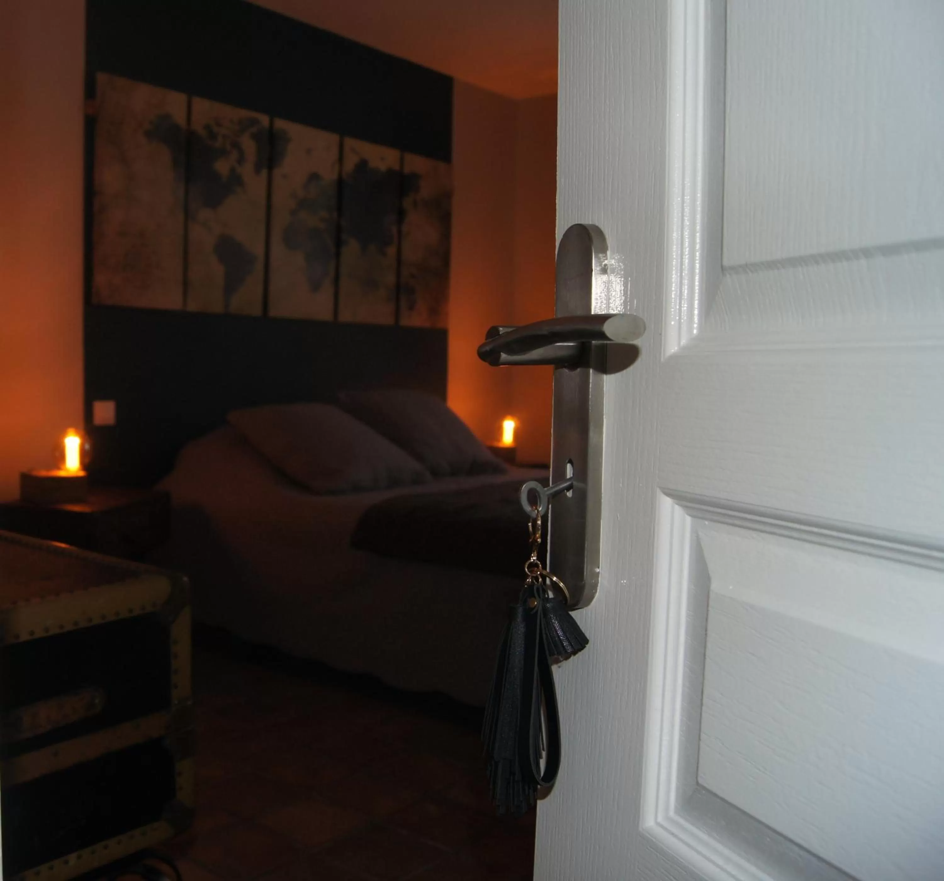 Photo of the whole room in L’Antre d’Eux