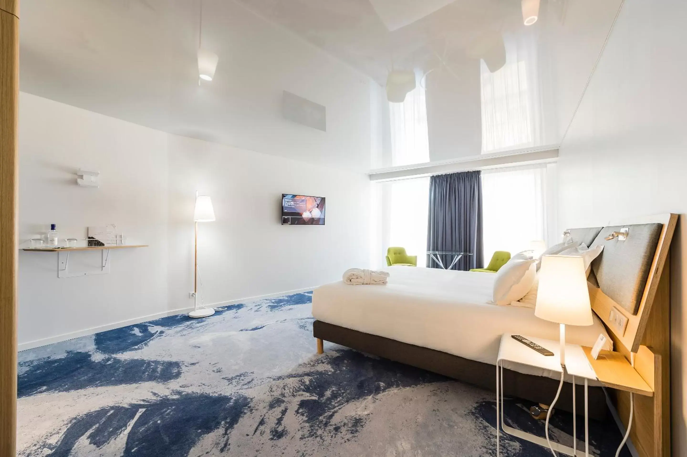 Executive Room with Sofa in Seeko'o Hotel Bordeaux Executive Room with Sofa in Seeko'o Hotel Bordeaux