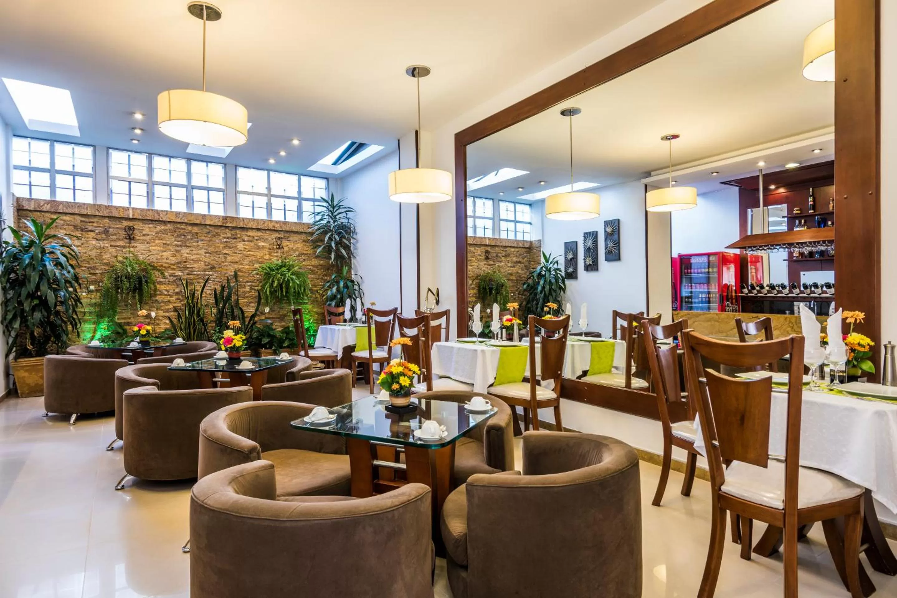 Food in Hotel Platinum Suite