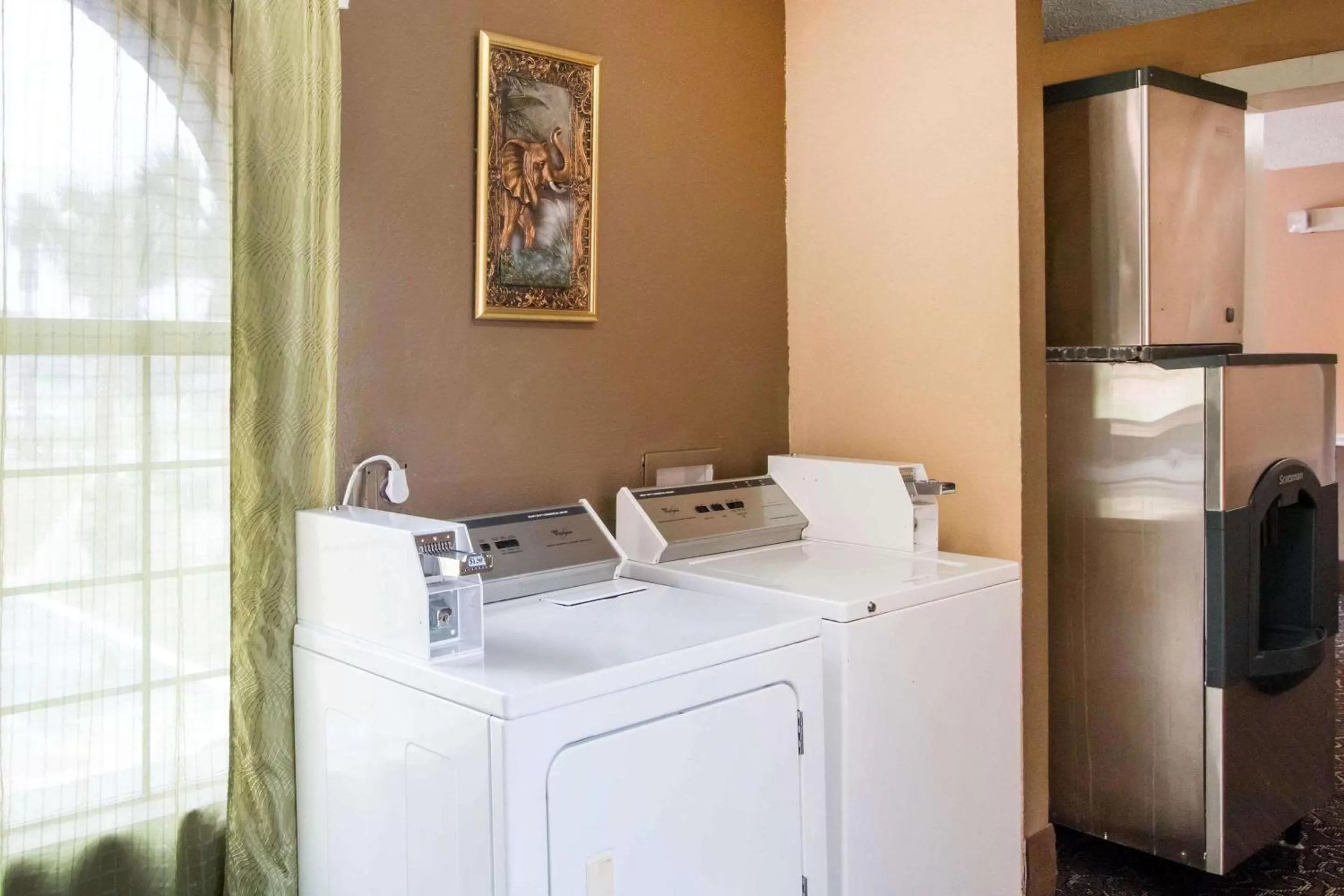 On site, Bed in Quality Inn & Suites I-35 near Frost Bank Center