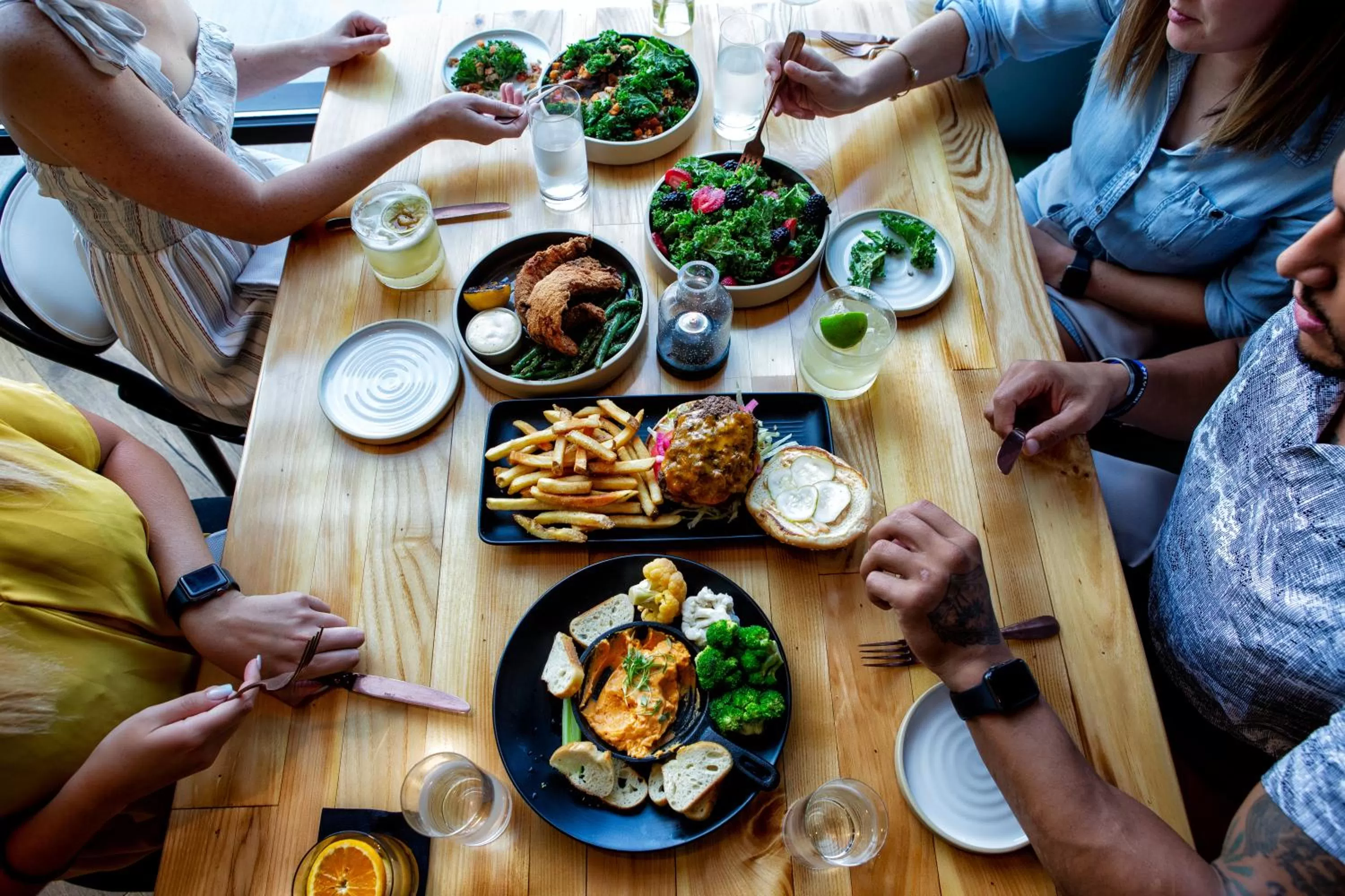 Food and drinks in Origin Lexington, a Wyndham Hotel