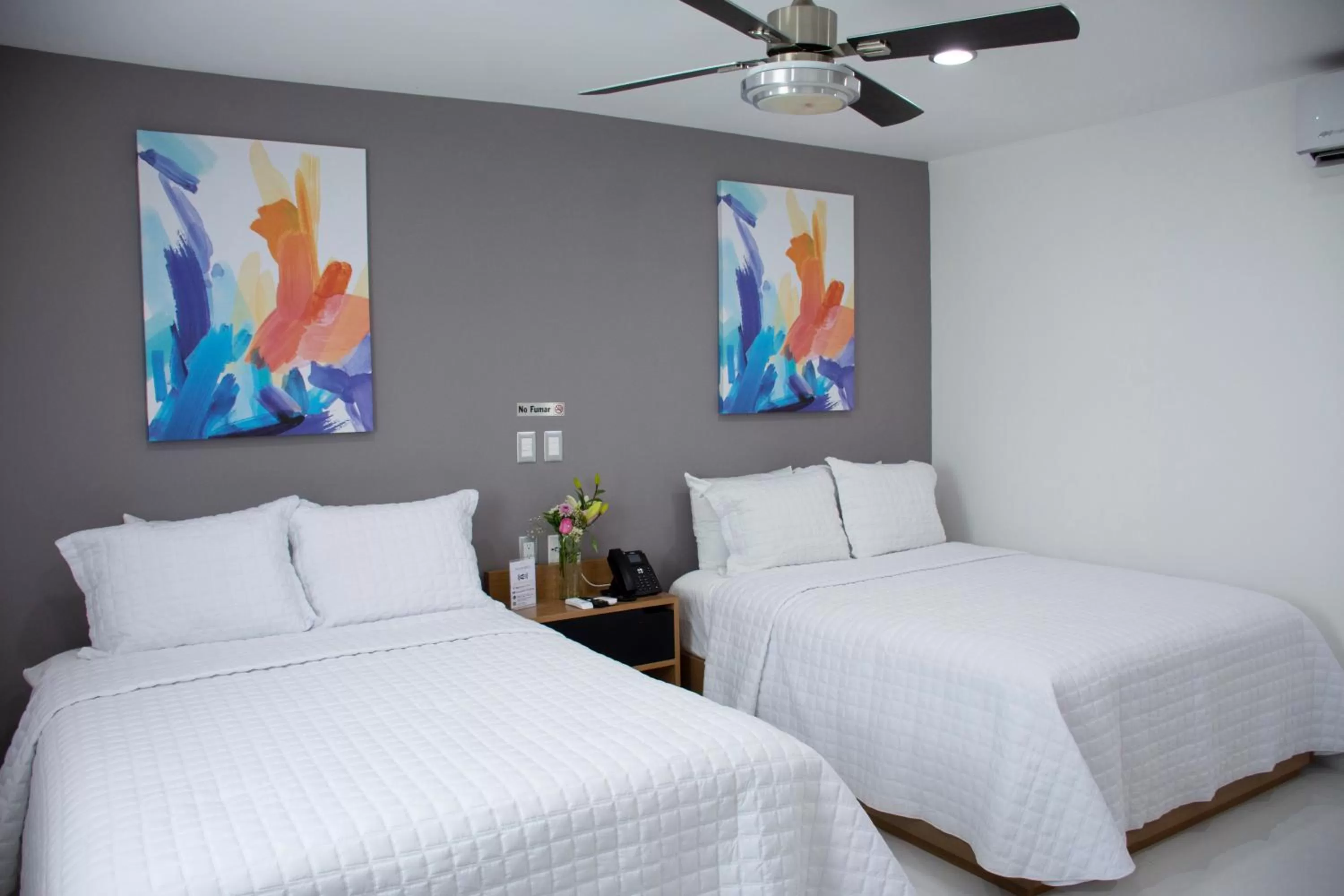 Executive Queen Room with Two Queen Beds in Hotel Tramonto Mazatlan