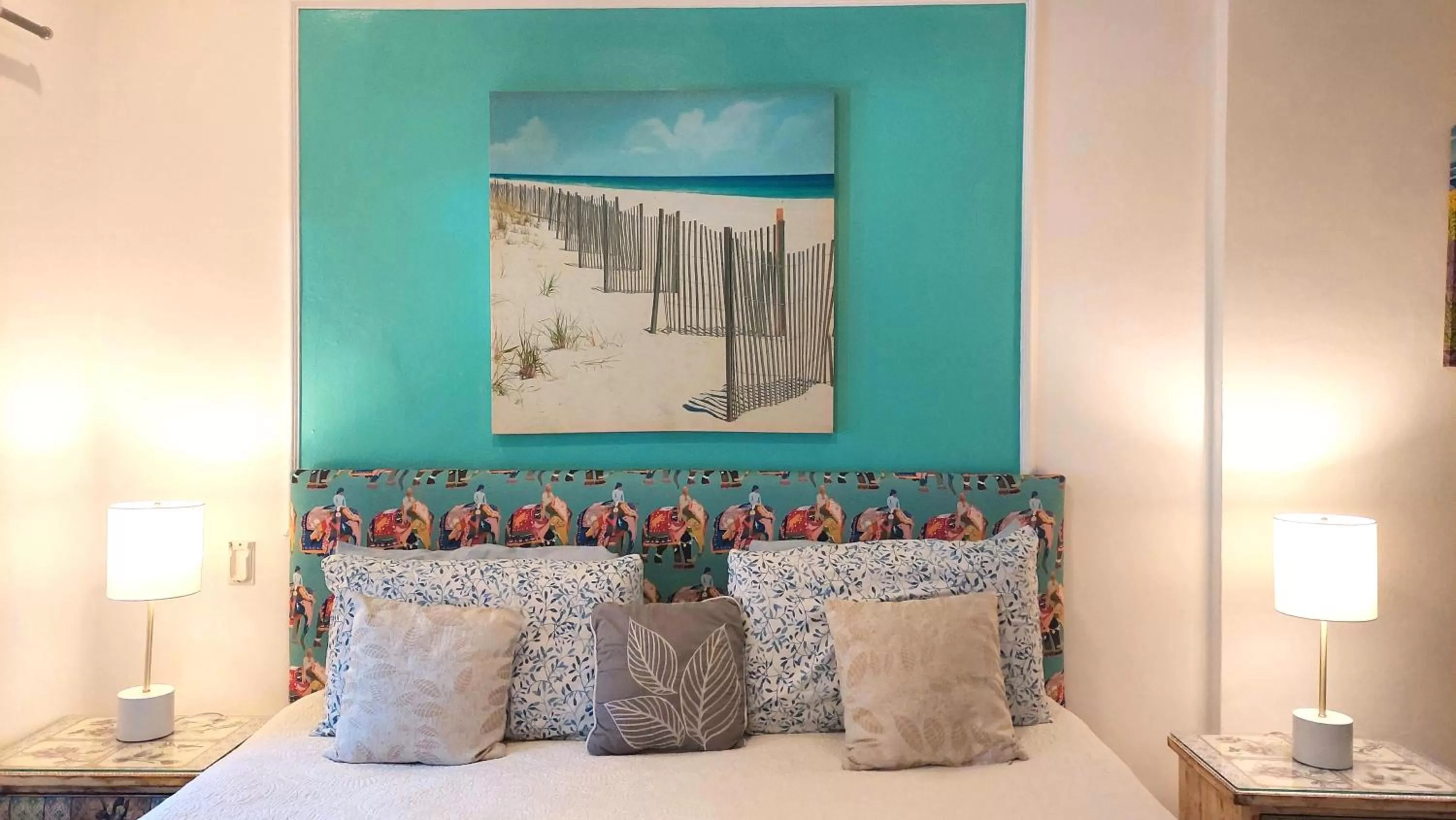 Photo of the whole room, Bed in La Villa du Golf à Cancun Hotel Boutique