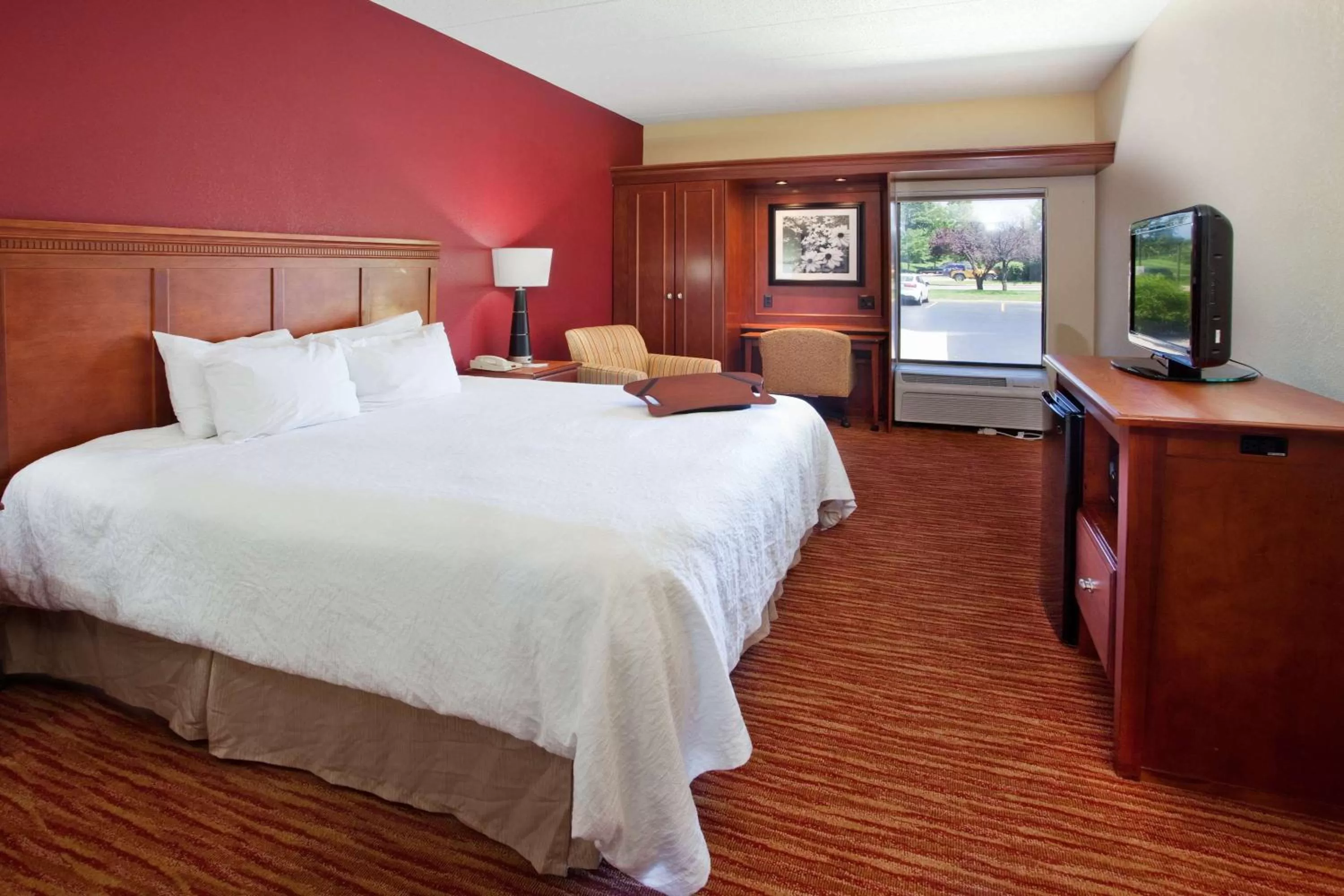 Bed in Hampton Inn Columbus-East