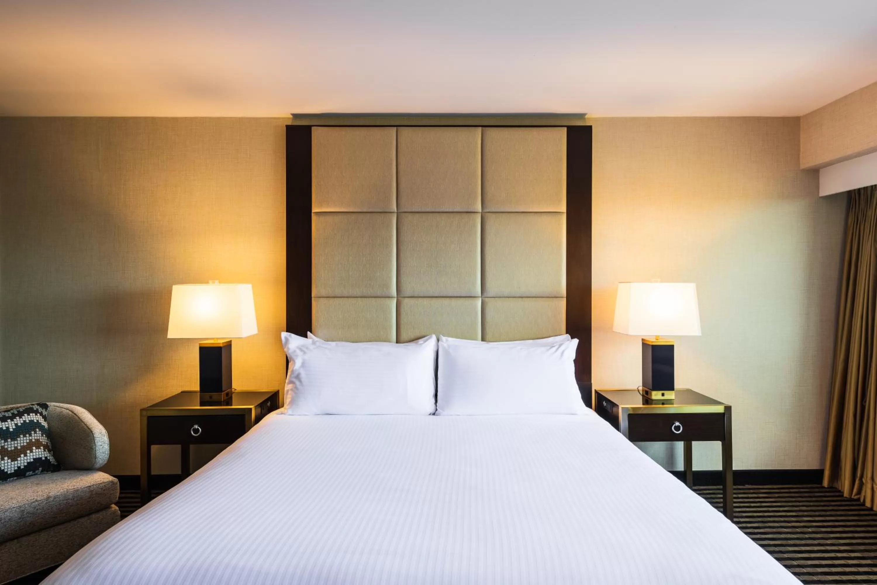 Photo of the whole room, Bed in APA Hotel Woodbridge