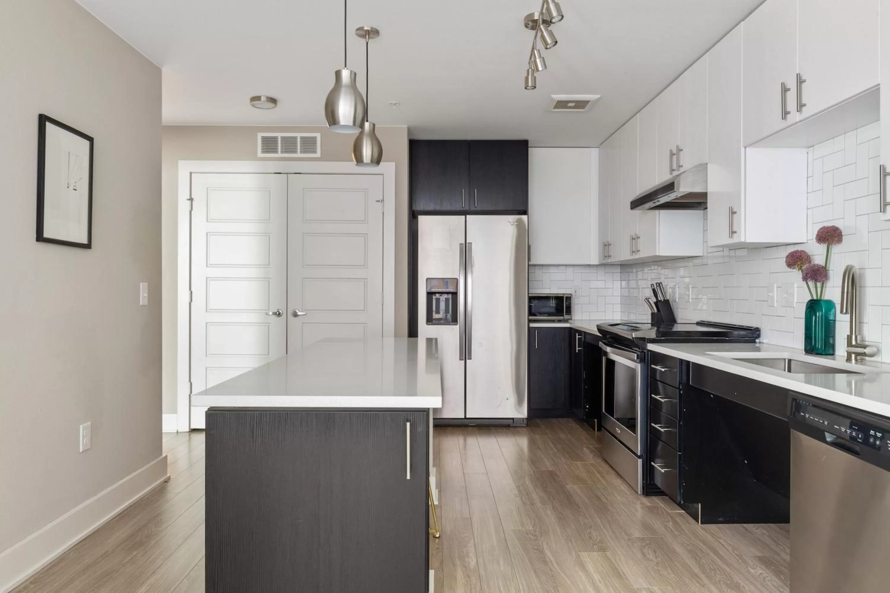 One-Bedroom Apartment (Self Check-in with Virtual Front Desk) in Kasa Union Station Denver